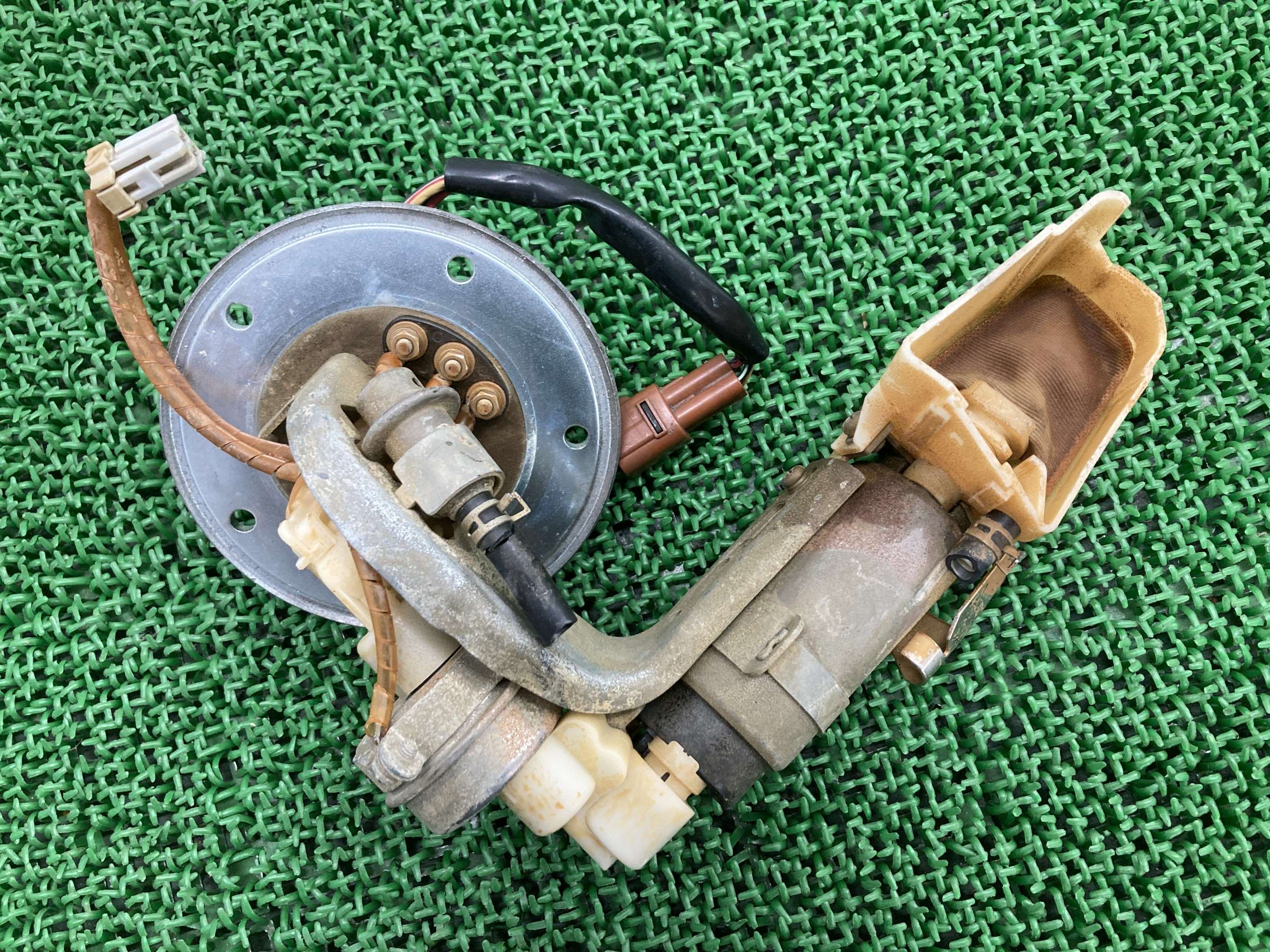 ブルバード800 フューエルポンプ 15100-39G00 スズキ 純正 バイク 部品 VS56A BOULEVARD VZ800 フューエルセンサー 燃料ポンプ 車検 Genuine 【中古】 nN