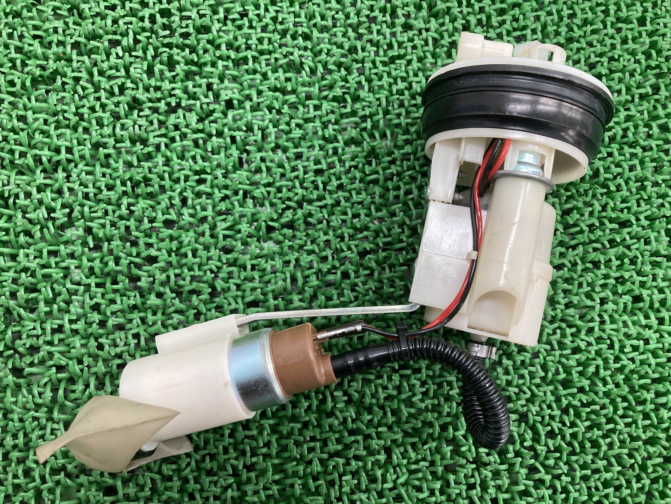 LX125 フューエルポンプ 20260744/641136 ピアジオ 純正 バイク 部品 20260744 64113 ベスパ Vespa 05～09年 フューエルセンサー 車検 Genuine 【中古】 If