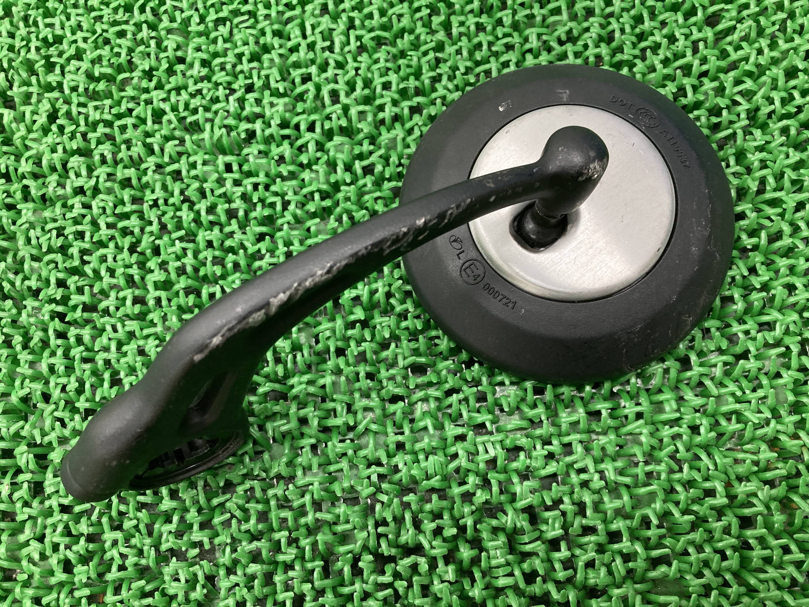 トライアンフ純正バーエンドミラー マシンカット バーエンドミラー | Triumph Motorcycles