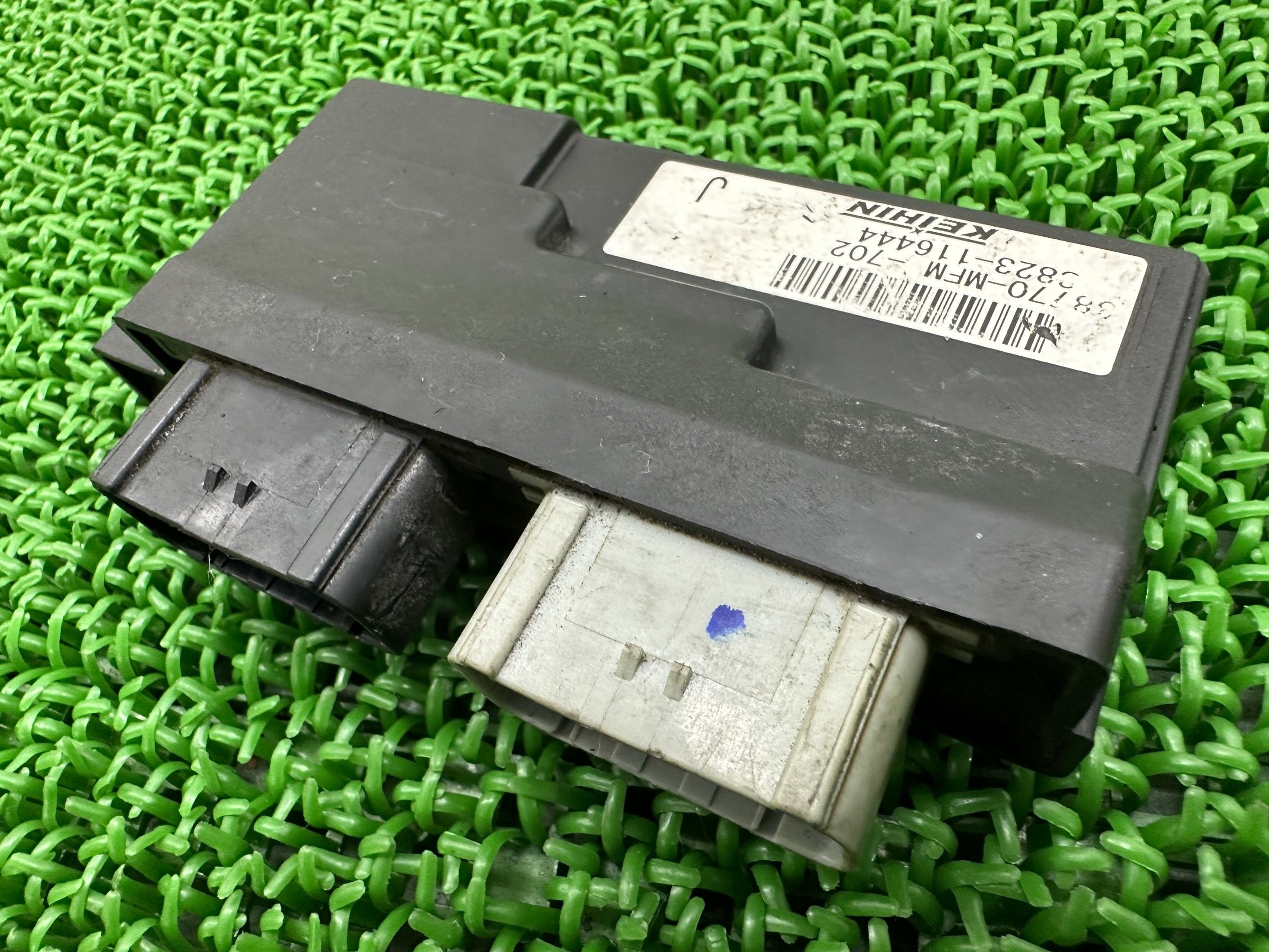 CB400SF ECU ホンダ 純正 バイク 部品 NC42 CB400SB ECM PGM-FIユニット コントロールユニット 車検 Genuine 【中古】 Op