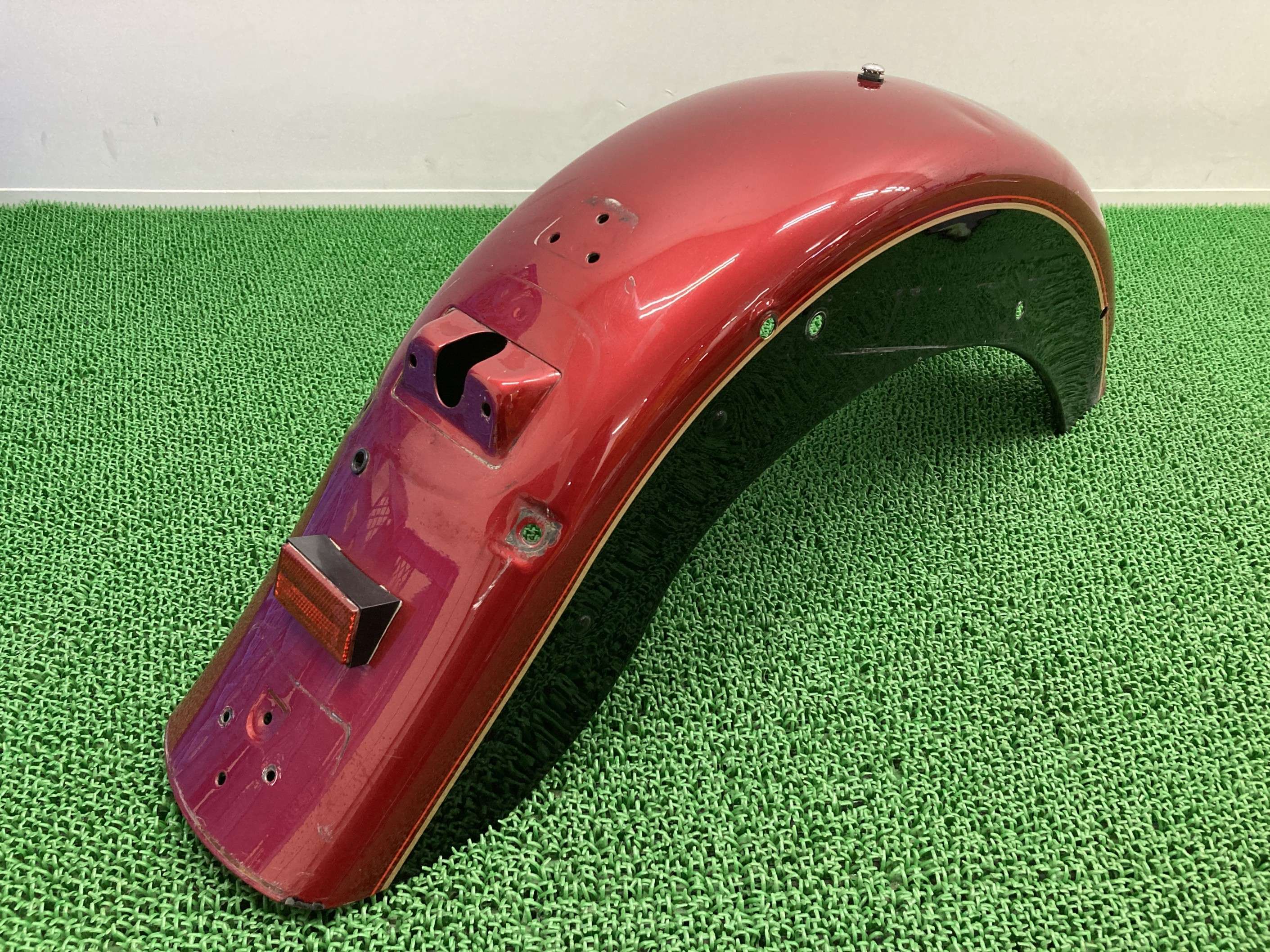 FLSTC1340 リアフェンダー 赤/黒 ハーレー 純正 バイク 部品 ソフテイル ヘリテイジ エボ EVO 修復素材に 車検 Genuine 【中古】 vT|ティーエスパーツ 店