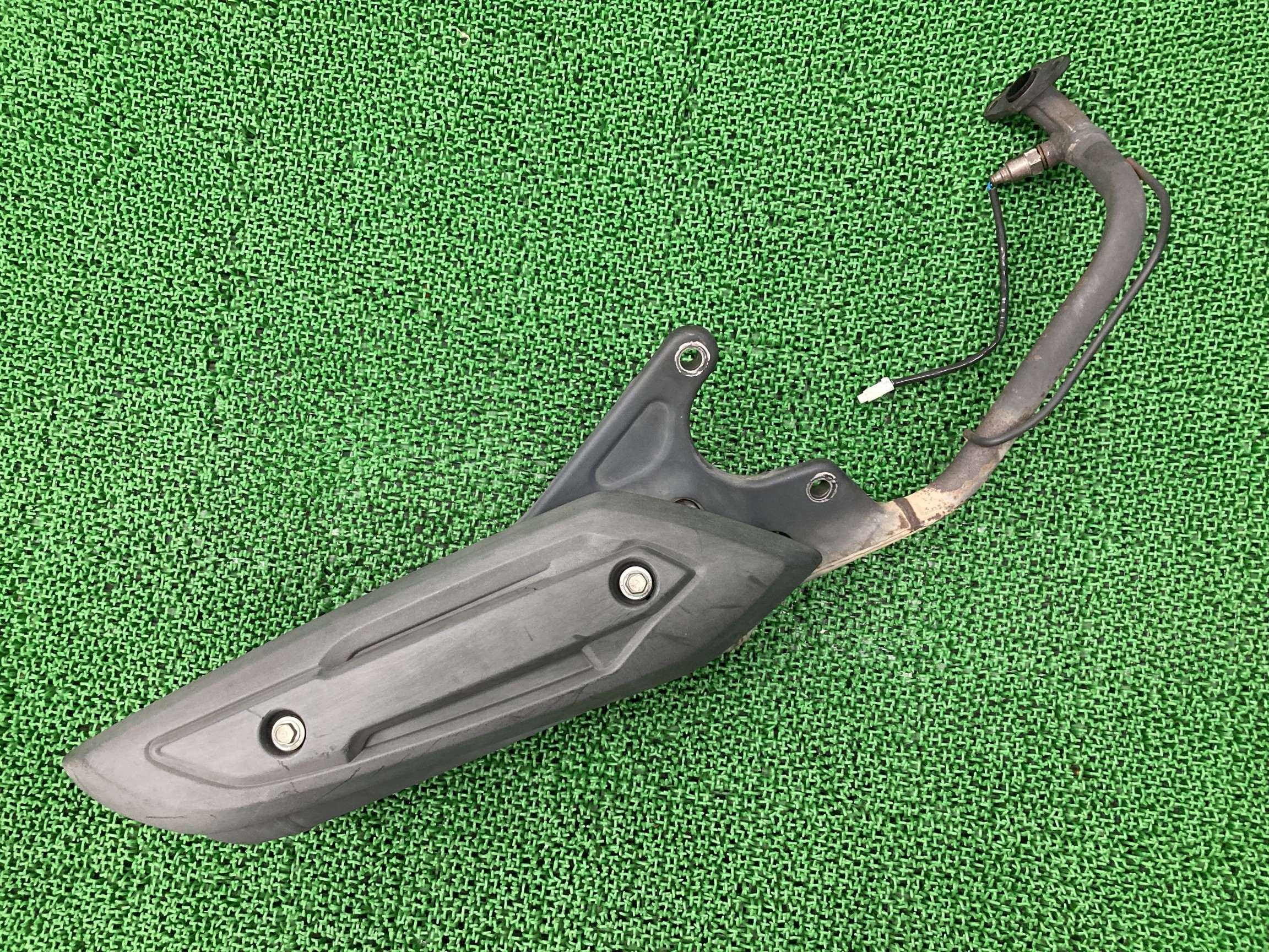 アドレスV110 マフラー 40J6 スズキ 純正 バイク 部品 CE47A ヒートガード O2センサー付き コケキズ無し 品薄 車検 Genuine 【中古】 By