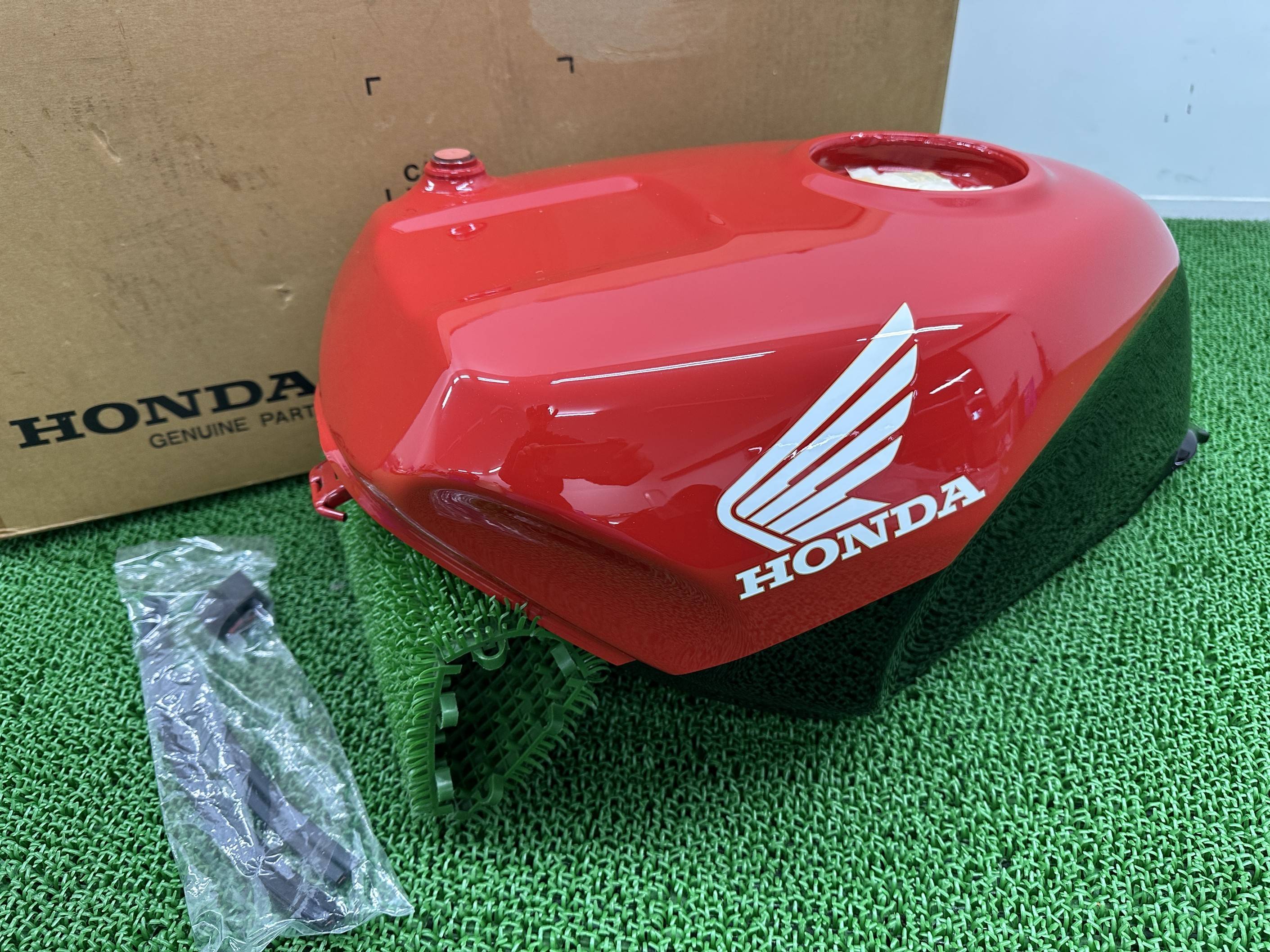 楽天市場】VFR400R タンク 銀 ホンダ 純正 バイク 部品 NC30 ノーマル