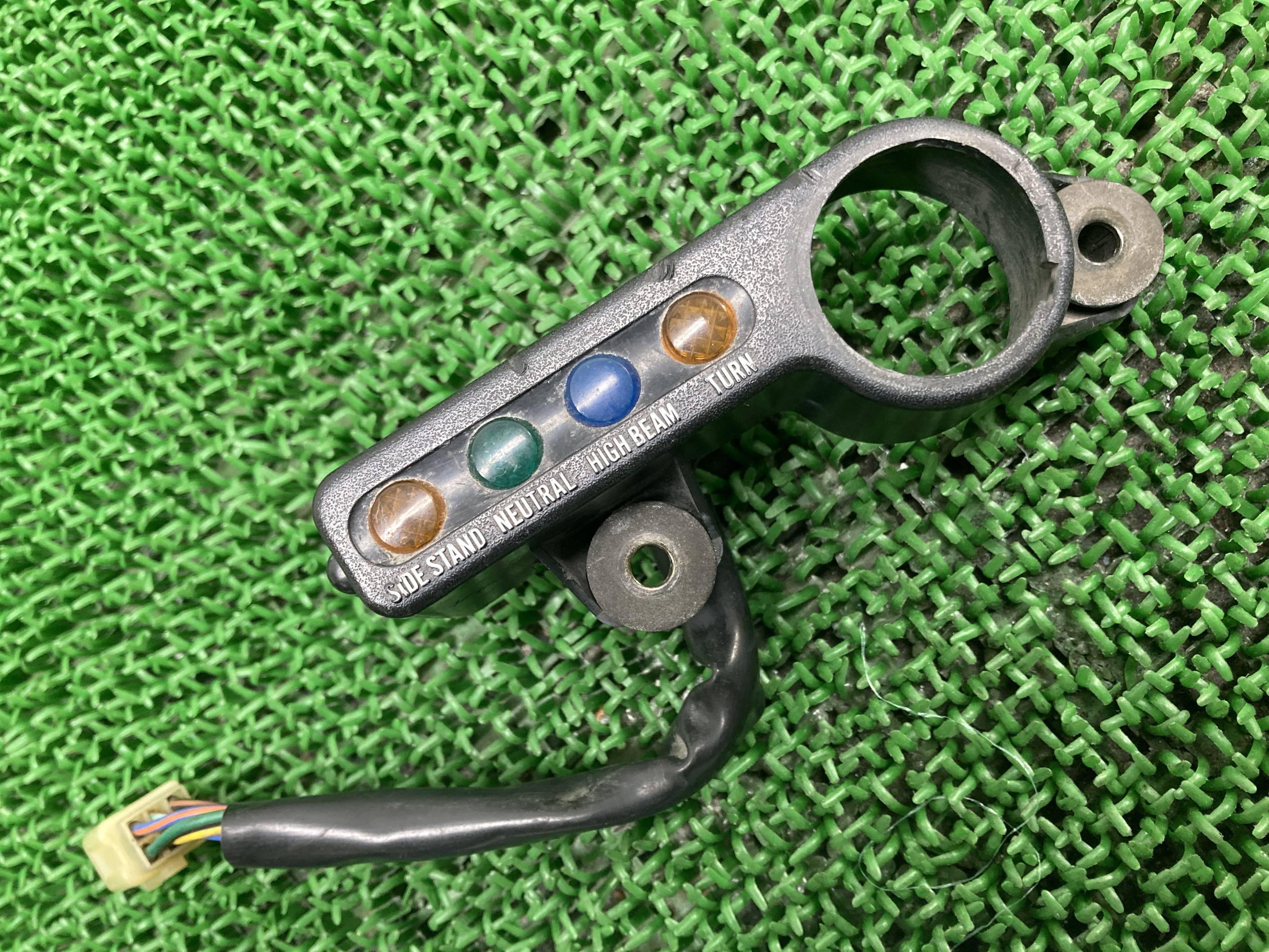 XR250バハ インジケーターランプ ホンダ 純正 バイク 部品 MD30 BAJA 割れ欠け無し 品薄 希少品 車検 Genuine 【中古】 Um|ティーエスパーツ 店