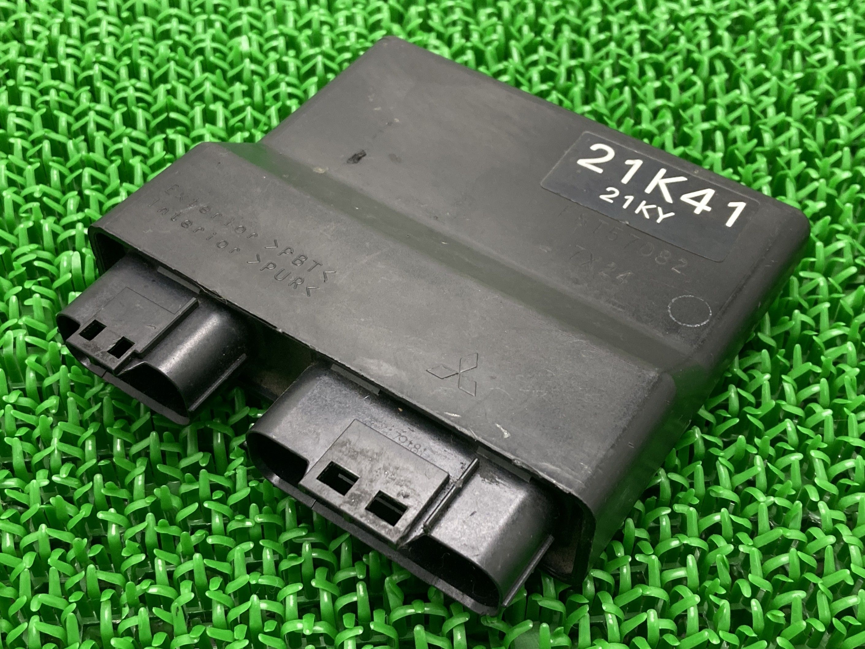 Vストローム250 ECU スズキ 純正 バイク 部品 FIコントロールユニット 機能上問題なし 品薄 希少品 車検 Genuine 【中古】 nX