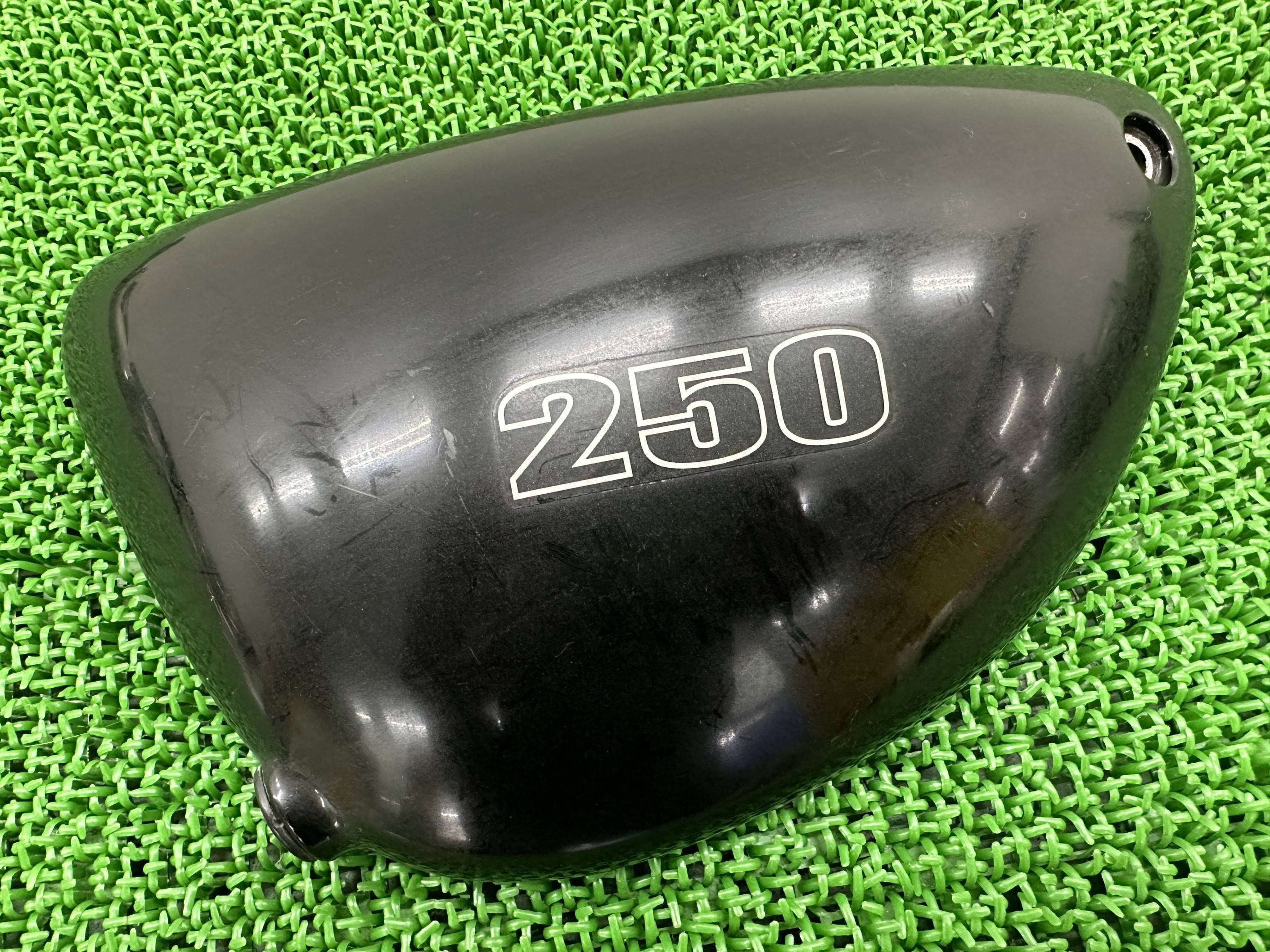 グラストラッカー サイドカバー 左 黒 25D0 スズキ 純正 バイク 部品 NJ47A ビッグボーイ グラトラ コケキズ無し 割れ欠け無し 車検 Genuine 【中古】 Rh