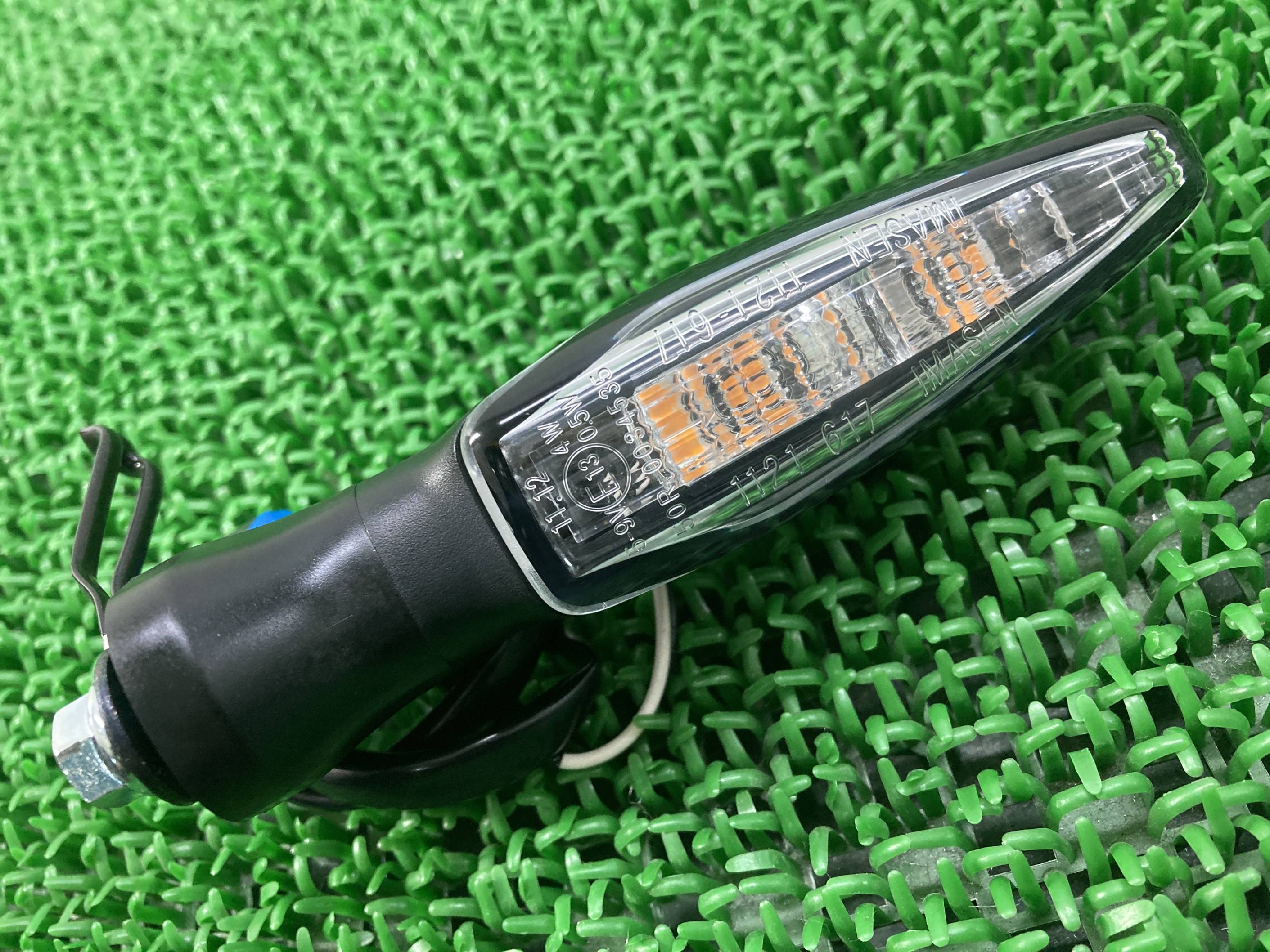 GSX-S1000Sカタナ フロントウインカー 左 1121-617 スズキ 純正 バイク 部品 GT79B EK11A 刀 KATANA 綺麗 車検 Genuine 【中古】 Sk 6,952円