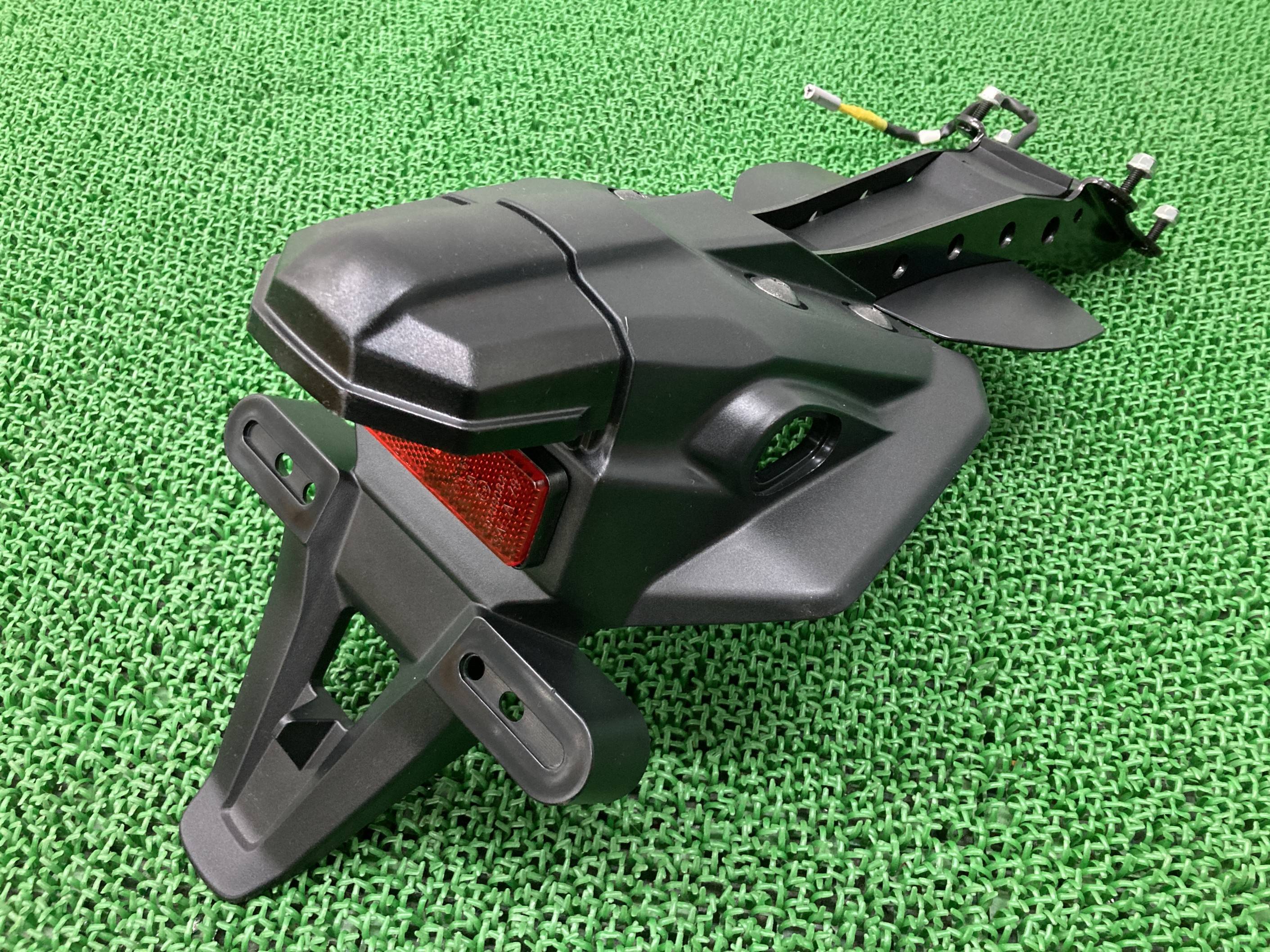 XSR900 リアフェンダー BEA ヤマハ 純正 バイク 部品 RN80J リフレクター ナンバー灯 コンディション良好 品薄 車検 Genuine 【中古】 tQ