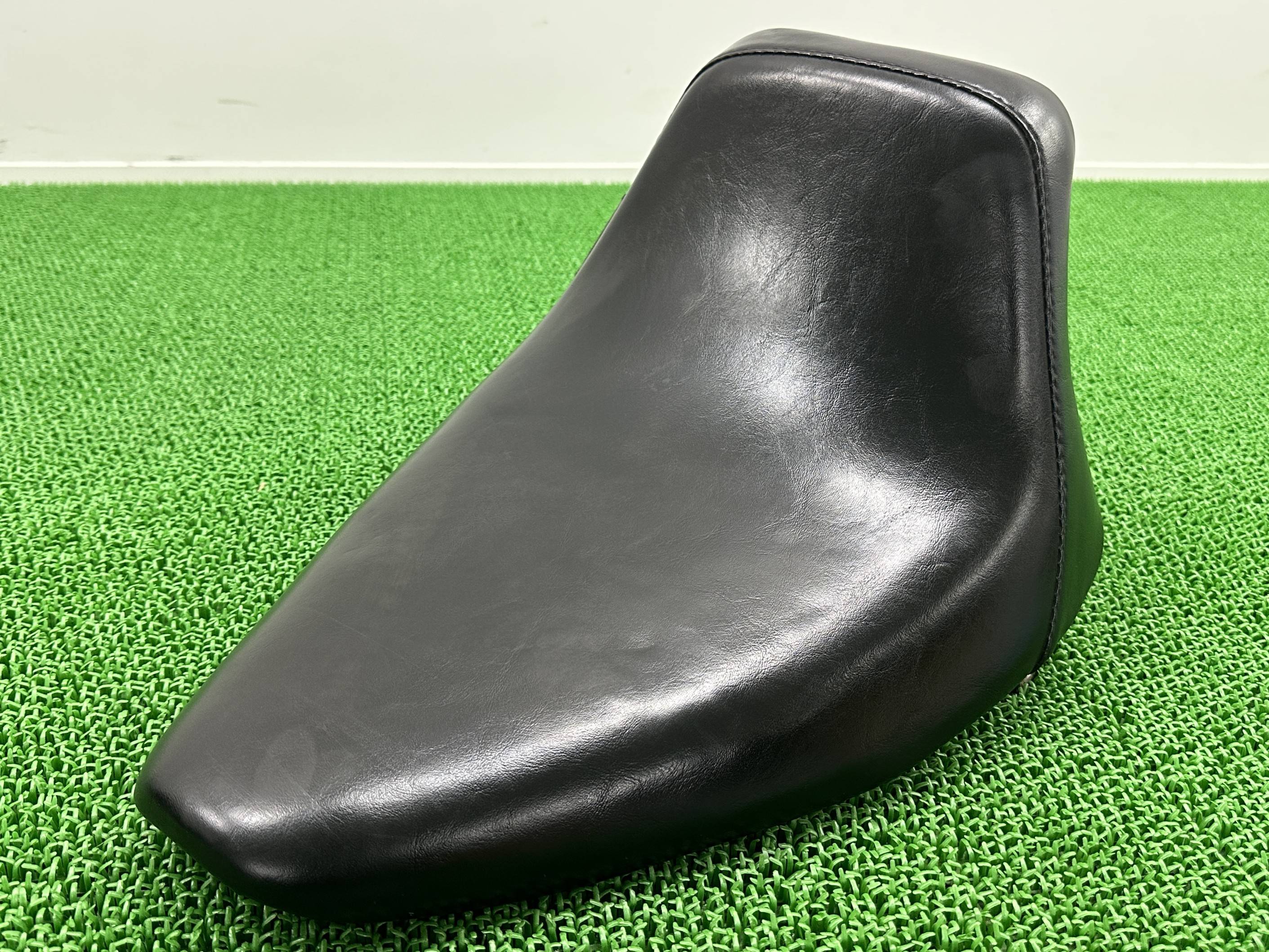 楽天市場】イージーライダース製ソフテイルシート社外バイク部品