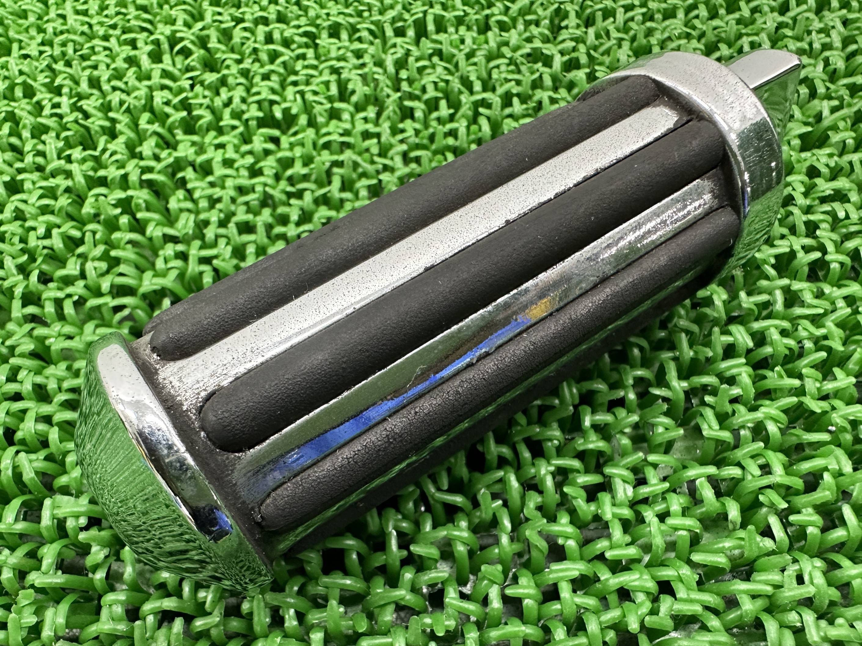 ネオファクトリー製ハーレー タンデムステップペグ 片側 社外 バイク 部品 太ペグ 110mmフットペグ ソフテイル ダイナ ツーリング スポーツスター 【中古】 Rs