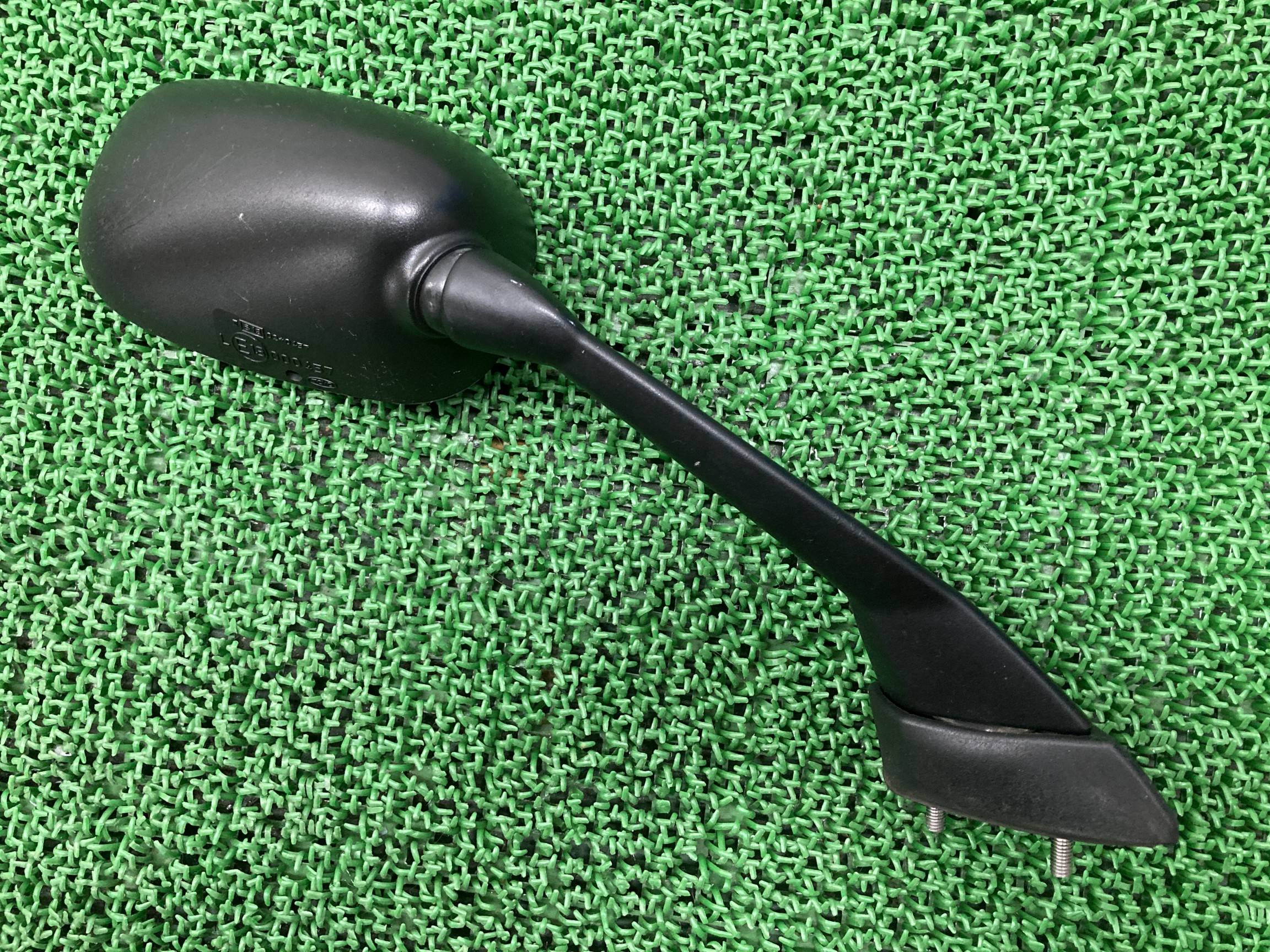 FZ-1フェザー ミラー 右 1226-061 ヤマハ 純正 バイク 部品 RN16 RN21 ペイント素材に 割れ欠け無し 品薄 車検 Genuine 【中古】 aJ