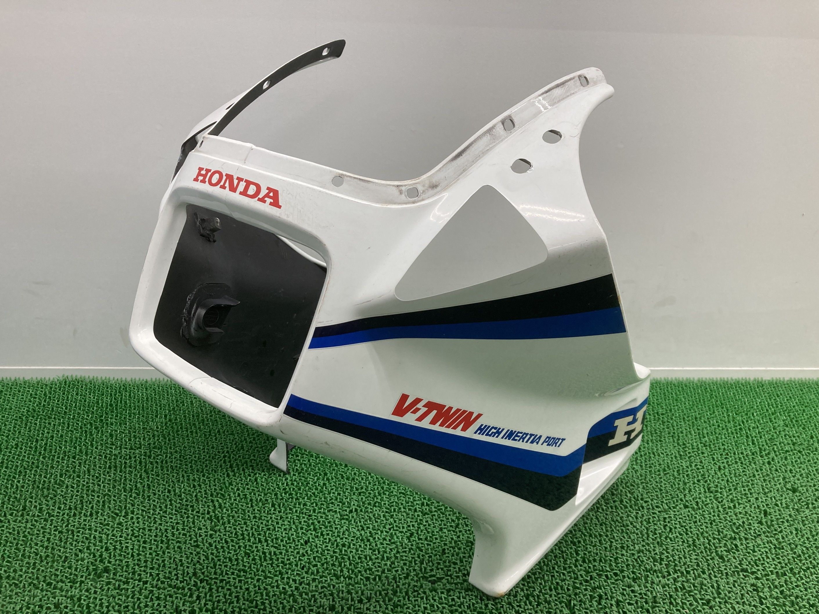 VT250FC 初期 MC 08 アウトバーンテール VT250FC 初期 MC 08 アウトバーンテール AUTOBAHN テールカウル VT250F