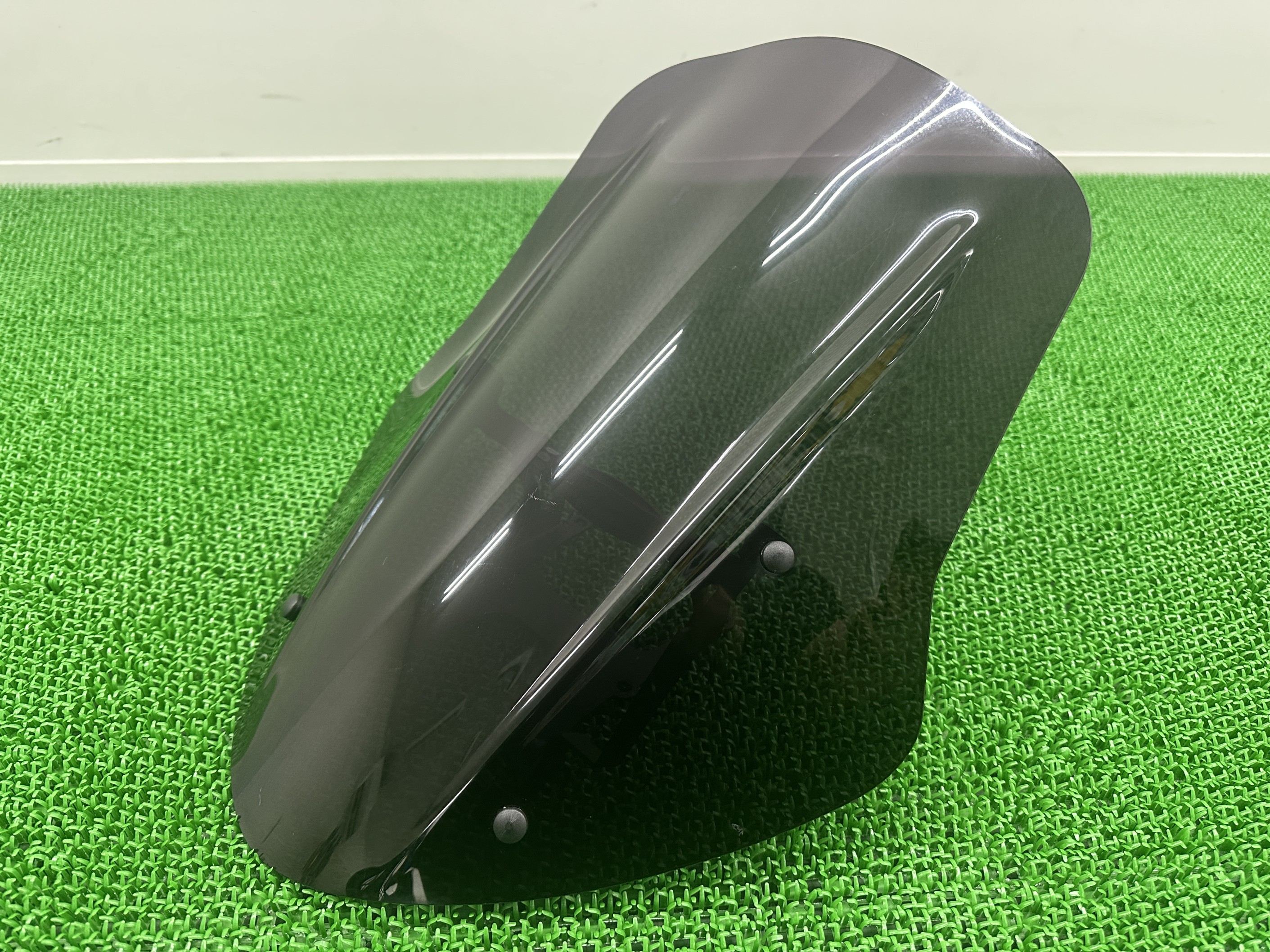 ディアベル1200 スクリーン 社外 バイク 部品 ドゥカティ DIAVEL ダークスモークフライスクリーン 角度調整機能 バイザー 割れ欠け無し 【中古】 Gm｜ティーエスパーツ　店