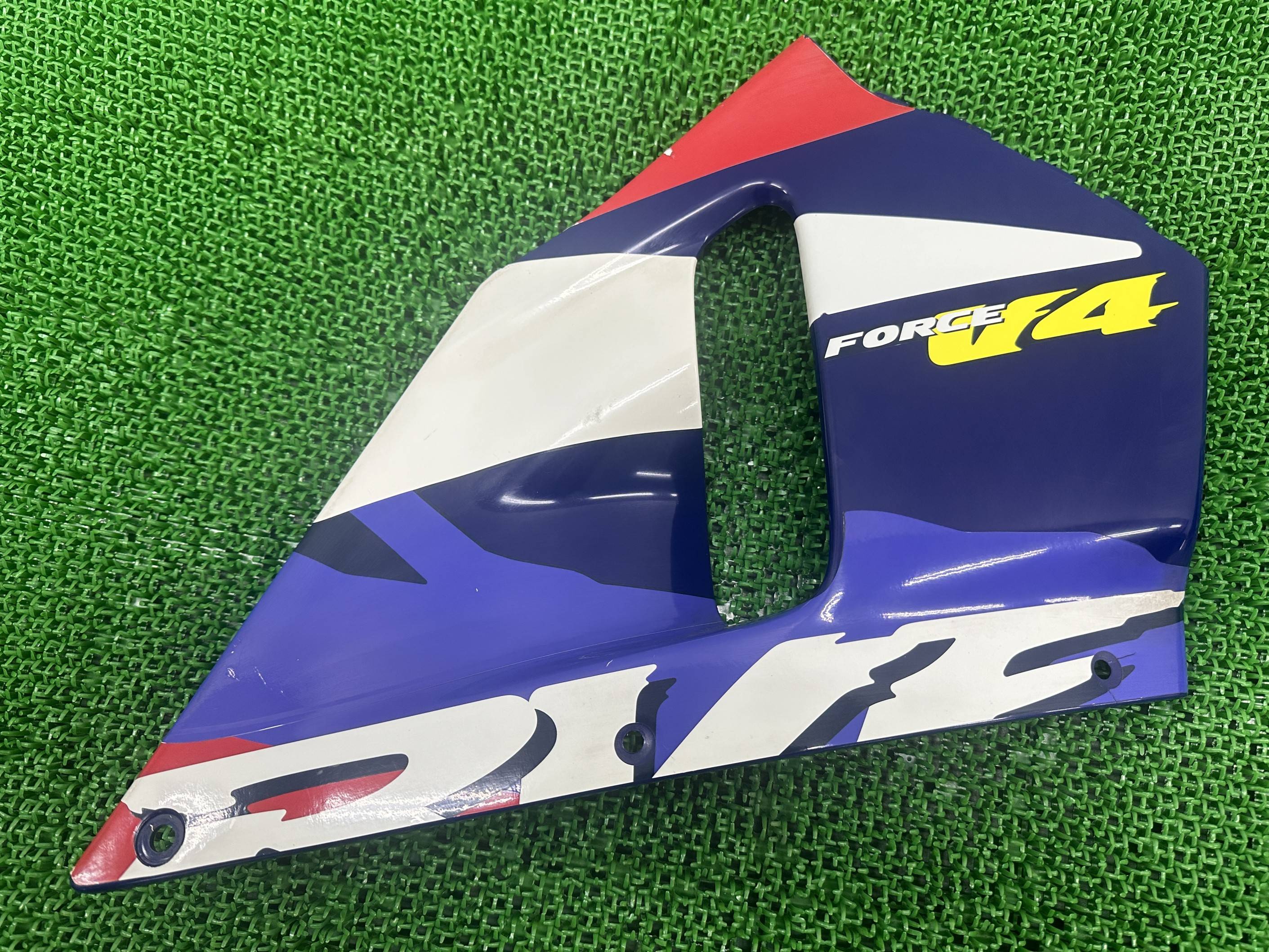 RVF400 サイドカウル 右 白 MR8 ホンダ 純正 バイク 部品 NC35 フェアリング ミドルカウル サイドリッド フォースV4 車検 Genuine 【中古】 zH 34,970円