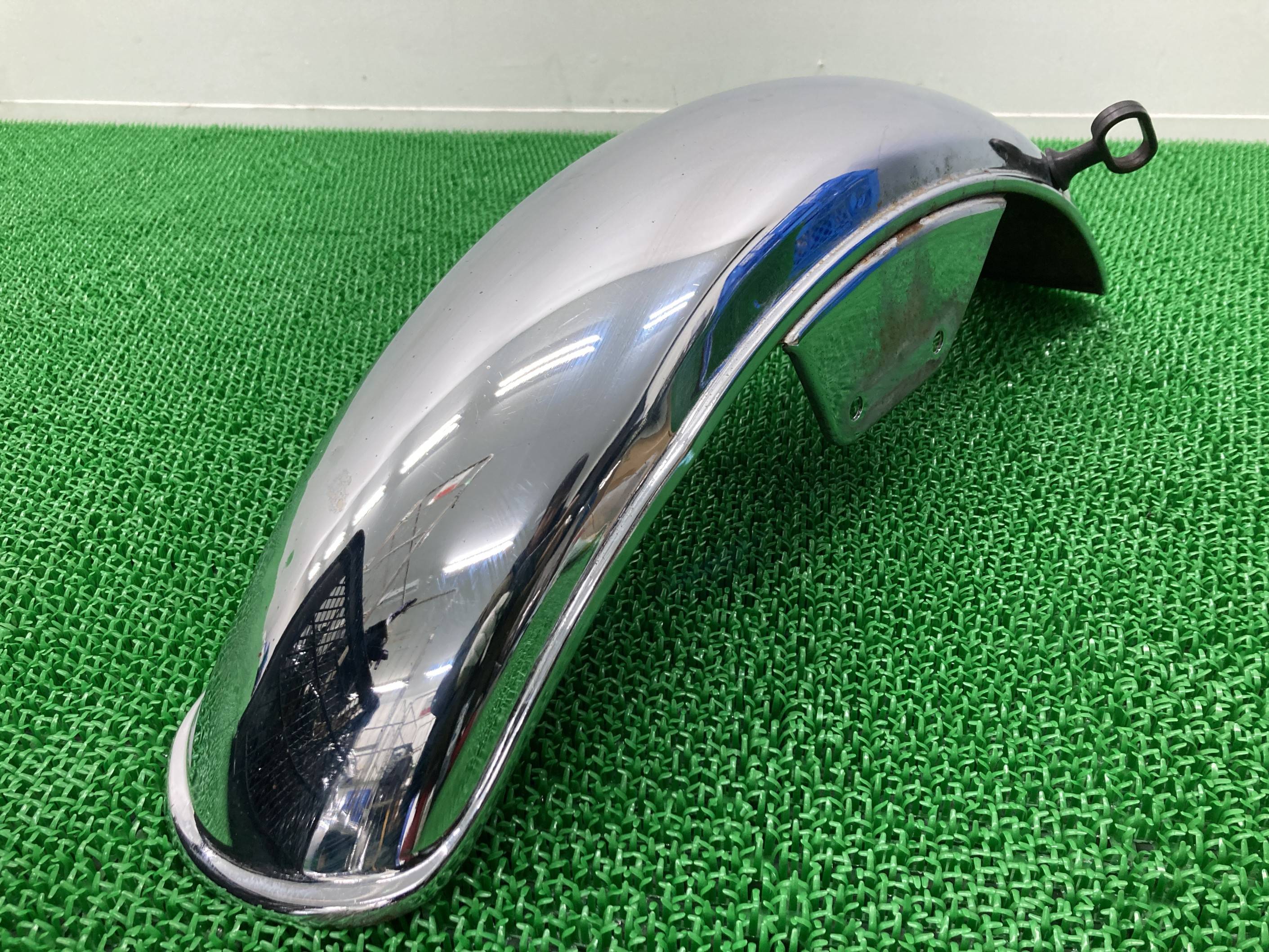 ボルティー フロントフェンダー スズキ 純正 バイク 部品 NJ47A Volty グラストラッカーにも 修復素材やペイント素材に 品薄 希少品 車検 Genuine 【中古】 nP|ティーエスパーツ 店