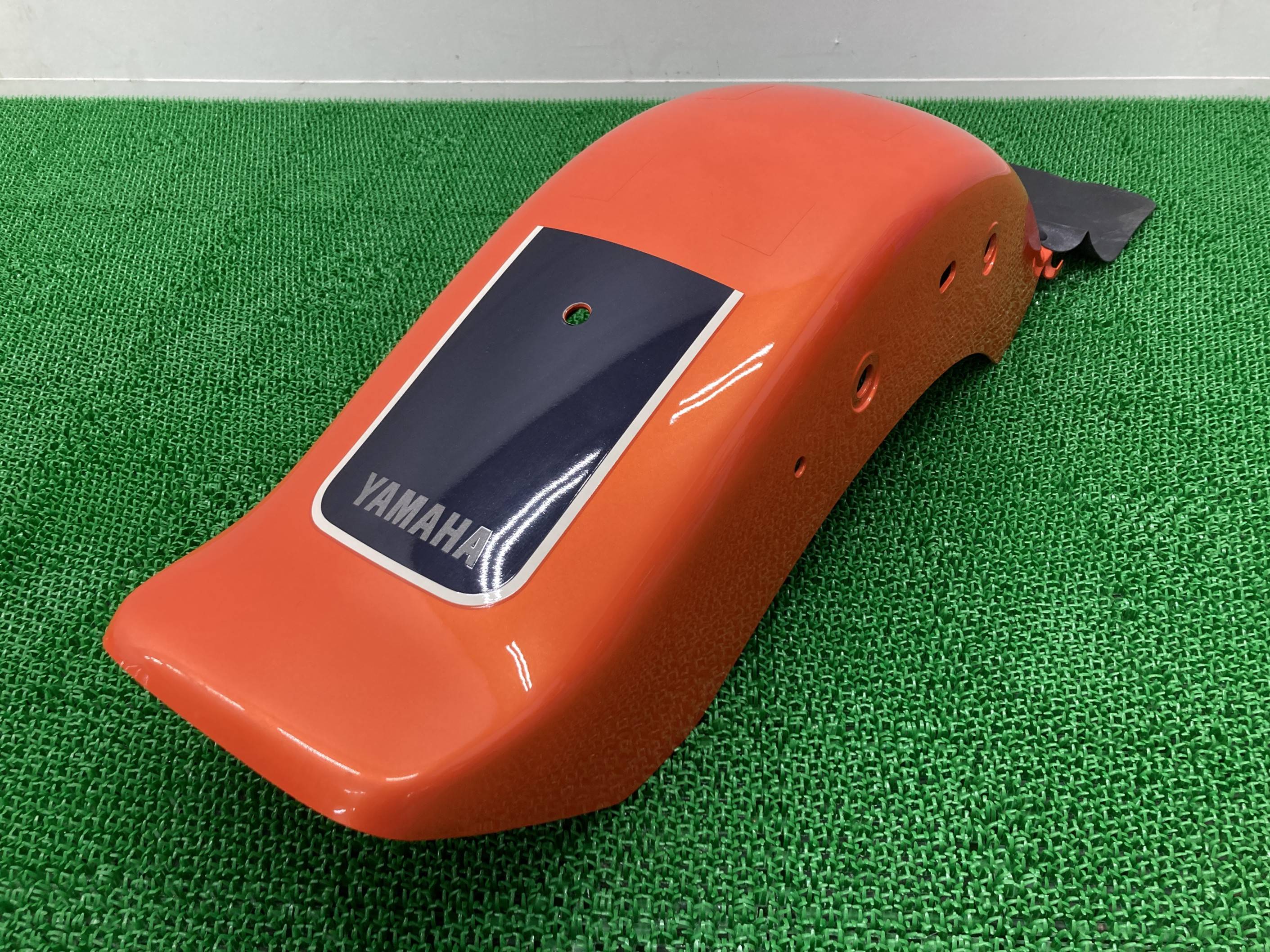 ドラッグスター400 リアフェンダー 橙M ヤマハ 純正 バイク 部品 4TR VH01J DragStar400 マッドガード コンディション良好 品薄 車検 Genuine 【中古】 Ef|ティーエスパーツ 店