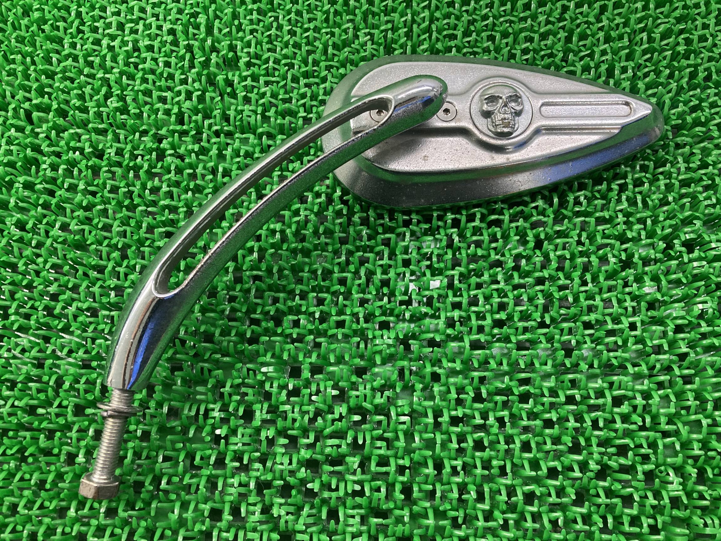 ハーレー ミラー 左 社外 バイク 部品 ウィリーGスカル風 鉄製 ティアドロップ スポーツスター ソフテイル ダイナ 【中古】 xN