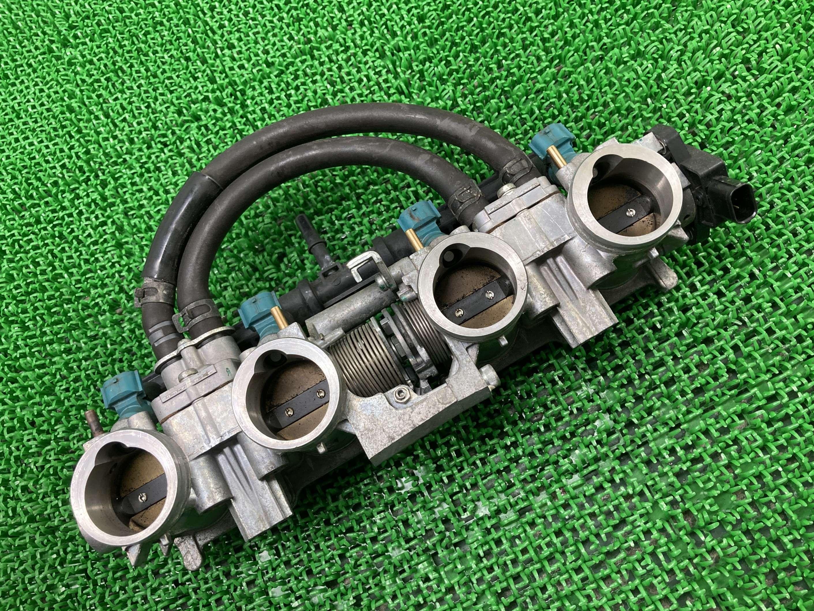 CB1000R スロットルボディ ホンダ 純正 バイク 部品 SC60 インジェクター 機能的問題なし 品薄 希少品 車検 Genuine 【中古】 Ez｜ティーエスパーツ　店