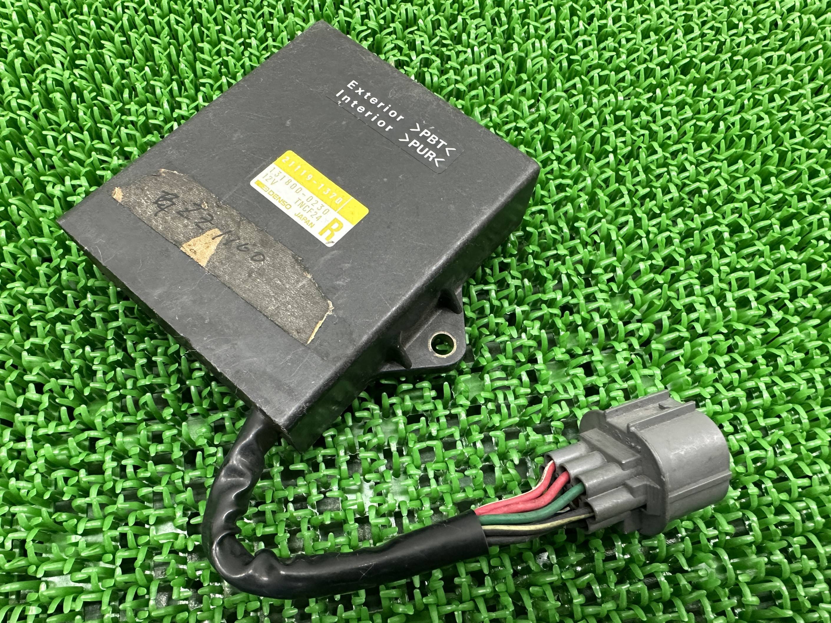 ZZ-R1100 イグナイター カワサキ 純正 バイク 部品 ZXT10D ZX1100D ZZR1100 D型 CDI 車検 Genuine 【中古】 yU｜ティーエスパーツ　店
