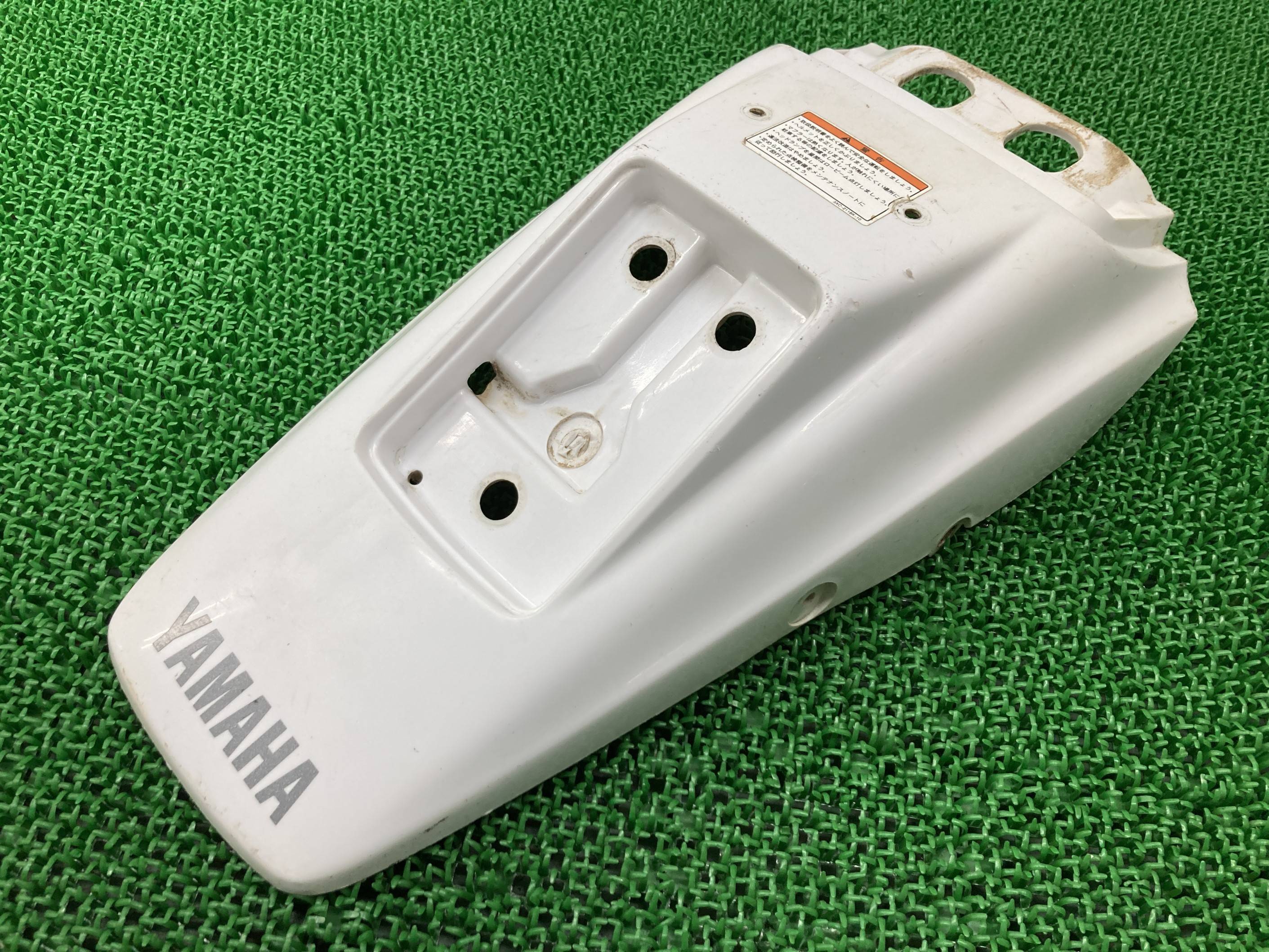DT230ランツァ リアフェンダー 白 ヤマハ 純正 バイク 部品 4TP LANZA 割れ欠け無し 品薄 希少品 車検 Genuine 【中古】 fV