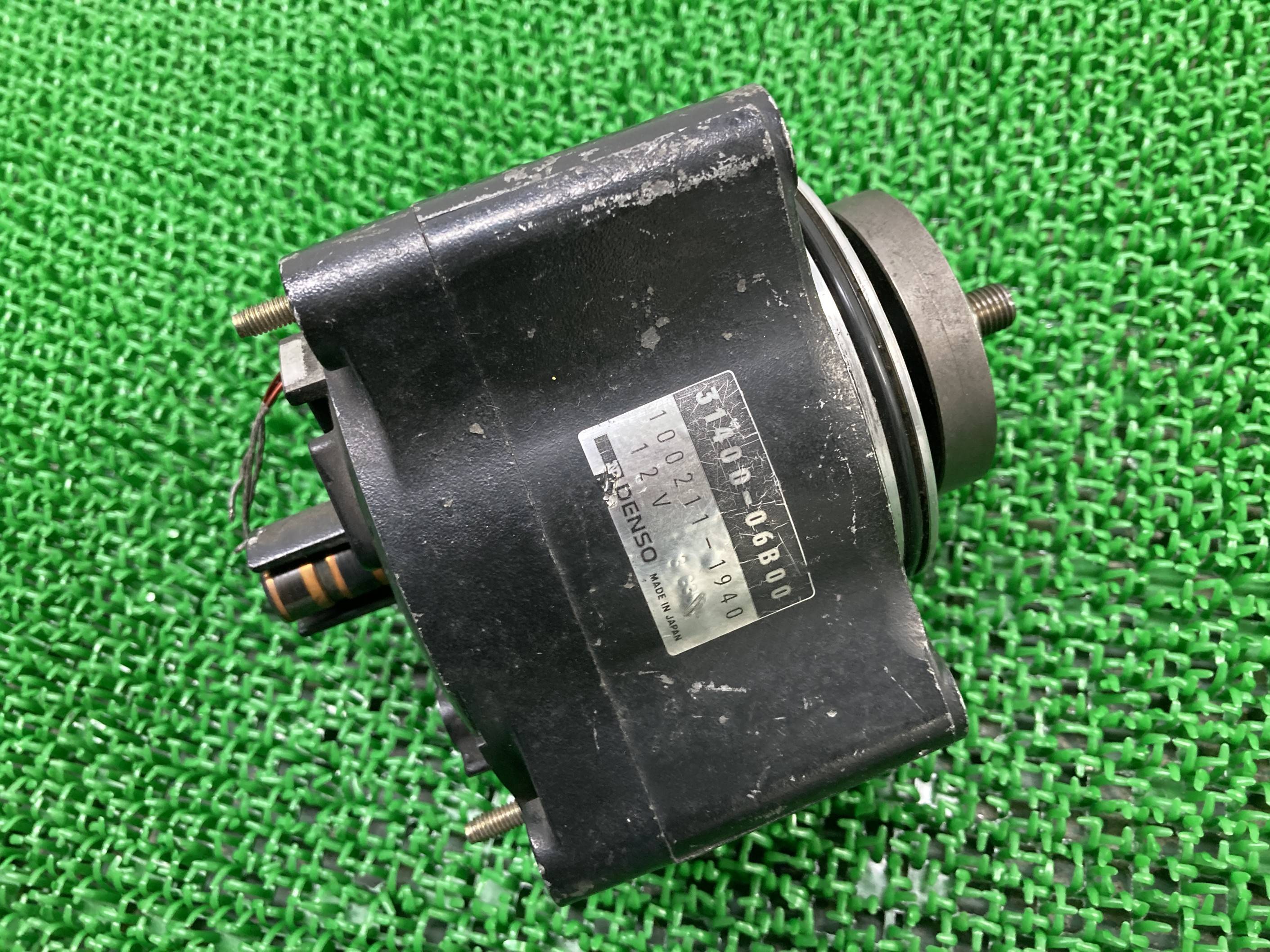 GSX-R1100 ジェネレーター 31400-06B00 スズキ 純正 バイク 部品 GU74A 部品取りに ダイナモ 品薄 希少品 車検 Genuine 【中古】 iL 16,188円