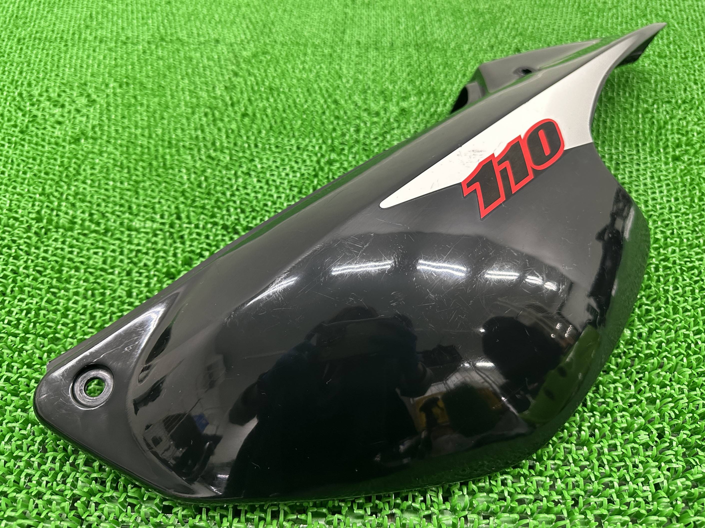 KSR110 テールカウル 左 黒 14041-1099 カワサキ 純正 バイク 部品 KL110A サイドカバー シートカウル コケキズ無し 割れ欠け無し 車検 Genuine 【中古】 Ki