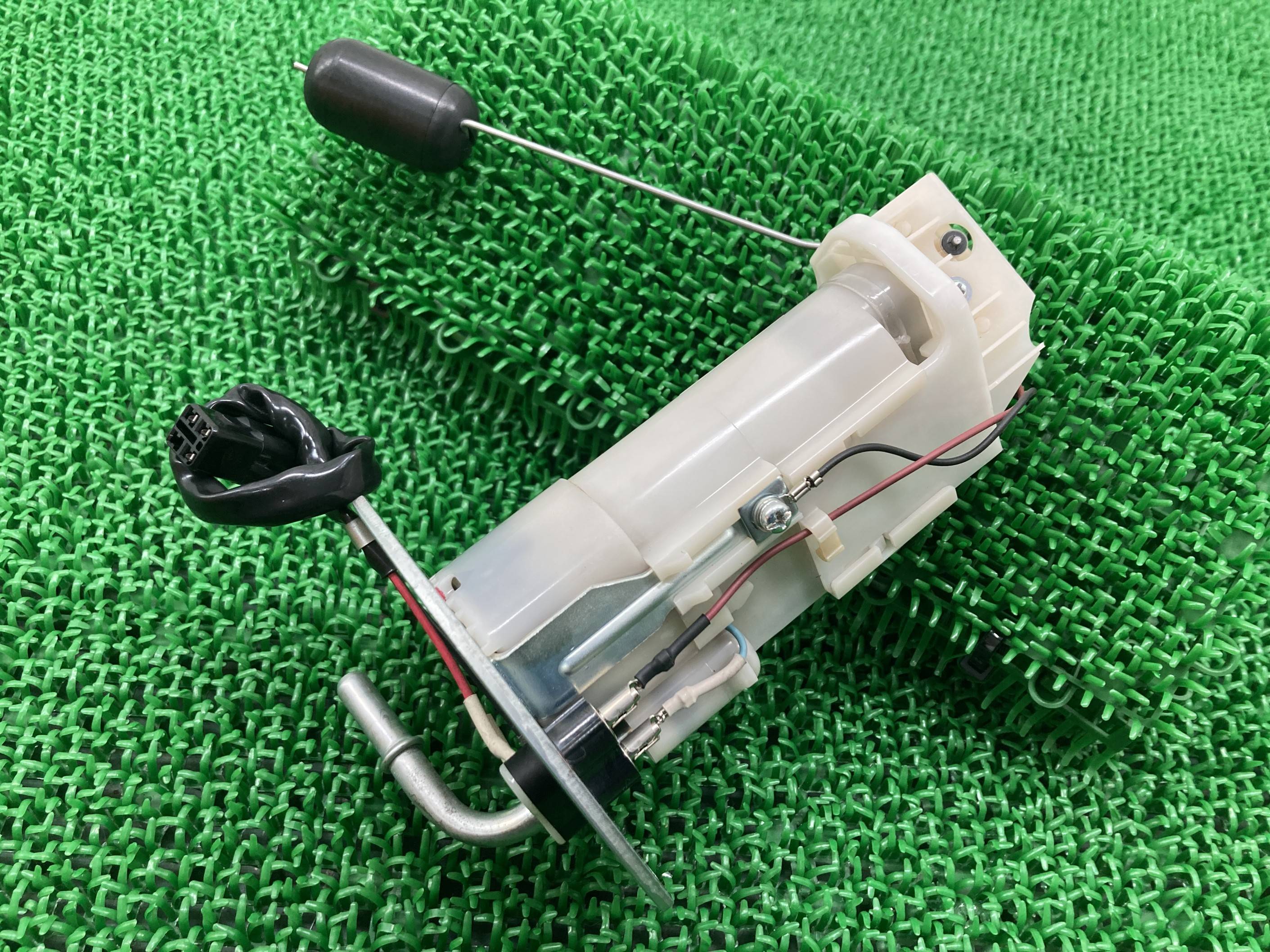 NINJA400 Z400 フューエルポンプ 49040-0763 カワサキ 純正 バイク 部品 EX400G NINJA250 Z250 フューエルセンサー 燃料ポンプ 車検 Genuine 【中古】 Km｜ティーエスパーツ　店
