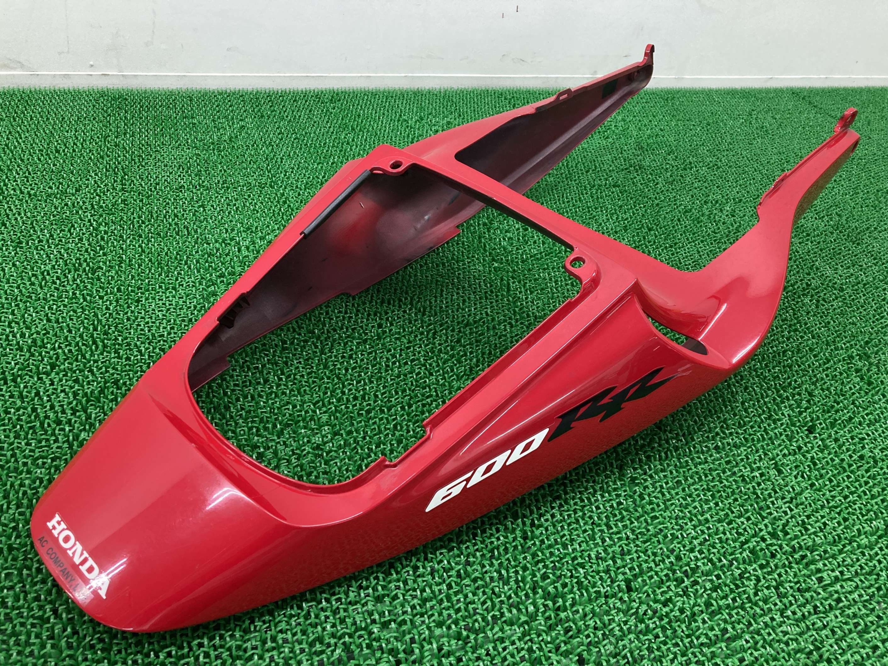 CBR600RR テールカウル 赤 MEE ホンダ 純正 バイク 部品 PC37 前期 ペイント素材に 割れ欠け無し 品薄 車検 Genuine 【中古】 Bj