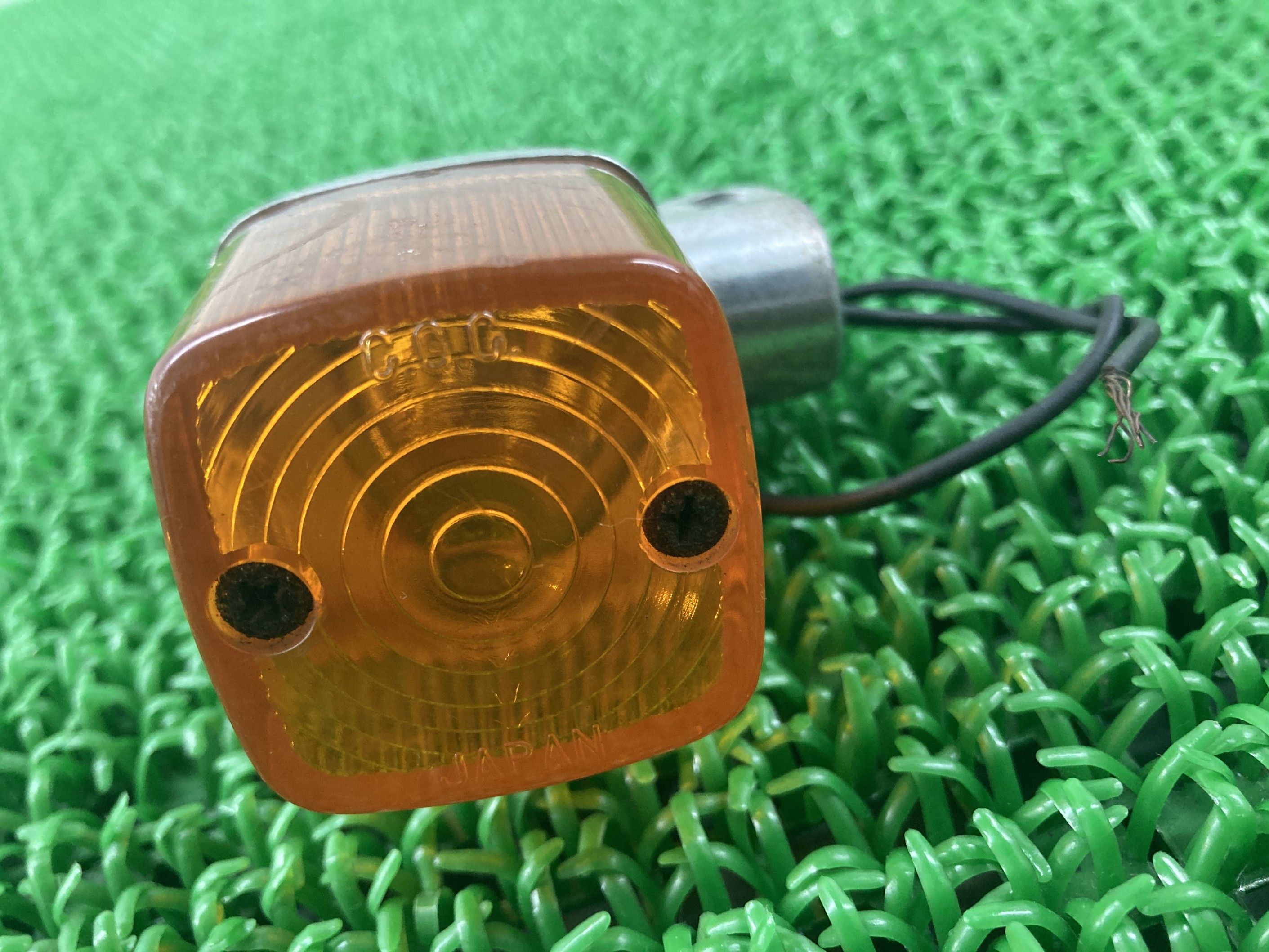 CGC製 ウインカー 片側 社外 バイク 部品 廃盤 当時物 566型 角型 鉄ボディ ヨーロピアン 【中古】 hP