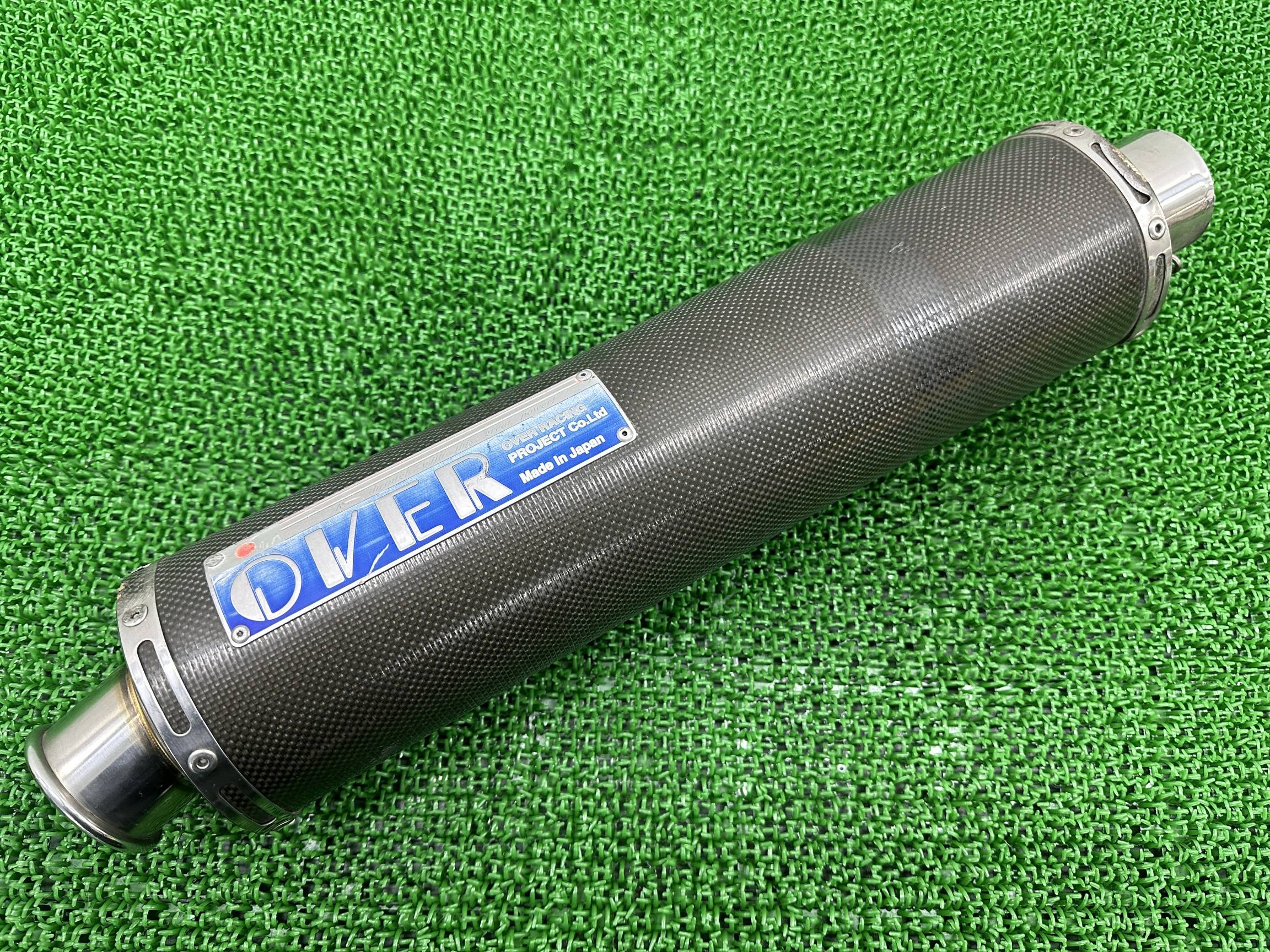 OVER製CB1300SF サイレンサーマフラー 社外 バイク 部品 カーボン φ60.5 修復素材やカスタム素材に XJR1300 GSX SR400 CB400SF フォルツァ ゼファー400 GPZ900R CB1300SF V-MAX フュージョン ホーネット250 GB250クラブマン T-MAX 【中古】 aP｜ティーエスパーツ　店