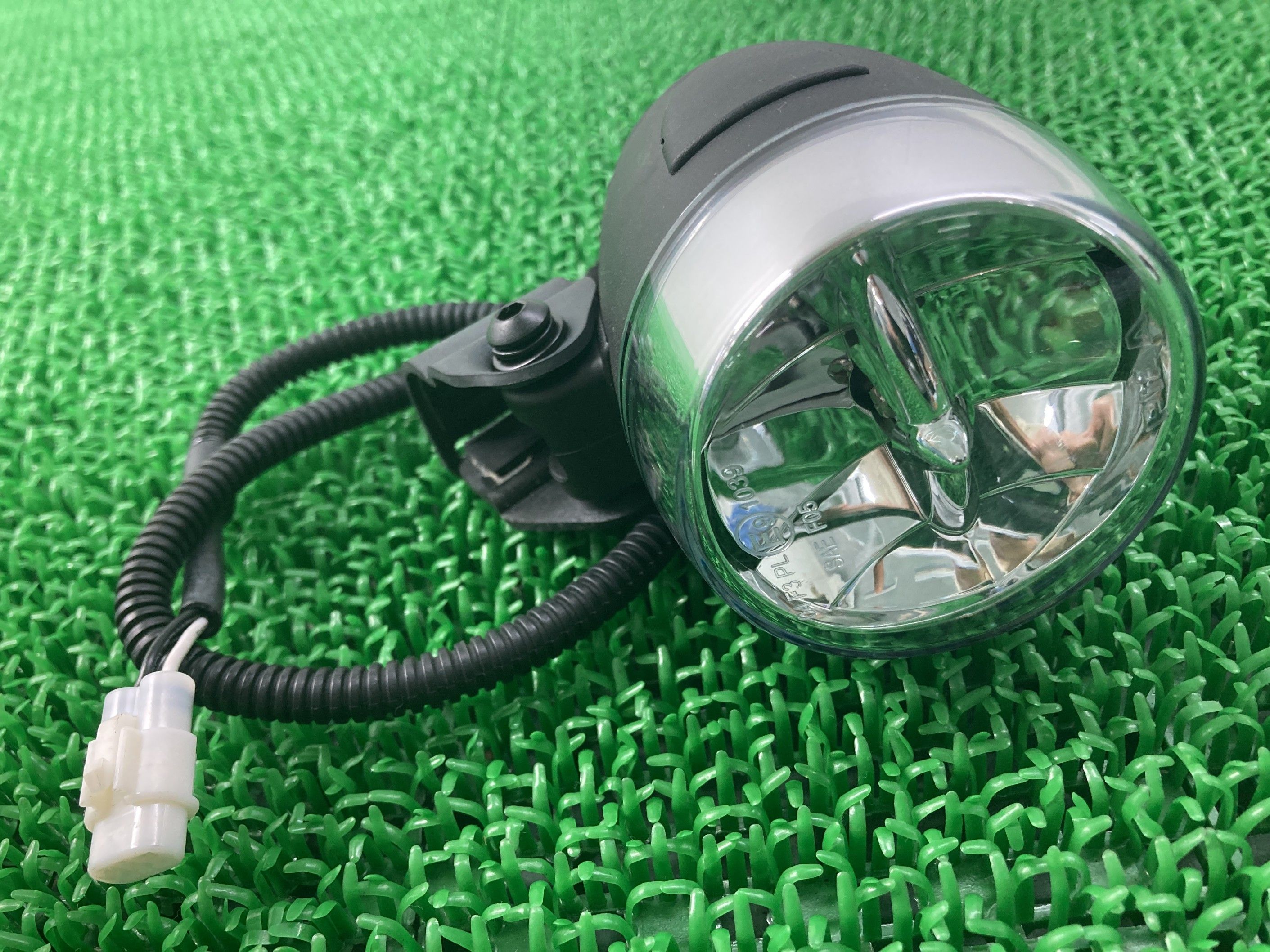 PIAA製 フォグランプ 1039 社外 バイク 部品 LED DK277X 6000K LP270 12V 【中古】 Mc｜ティーエスパーツ　店