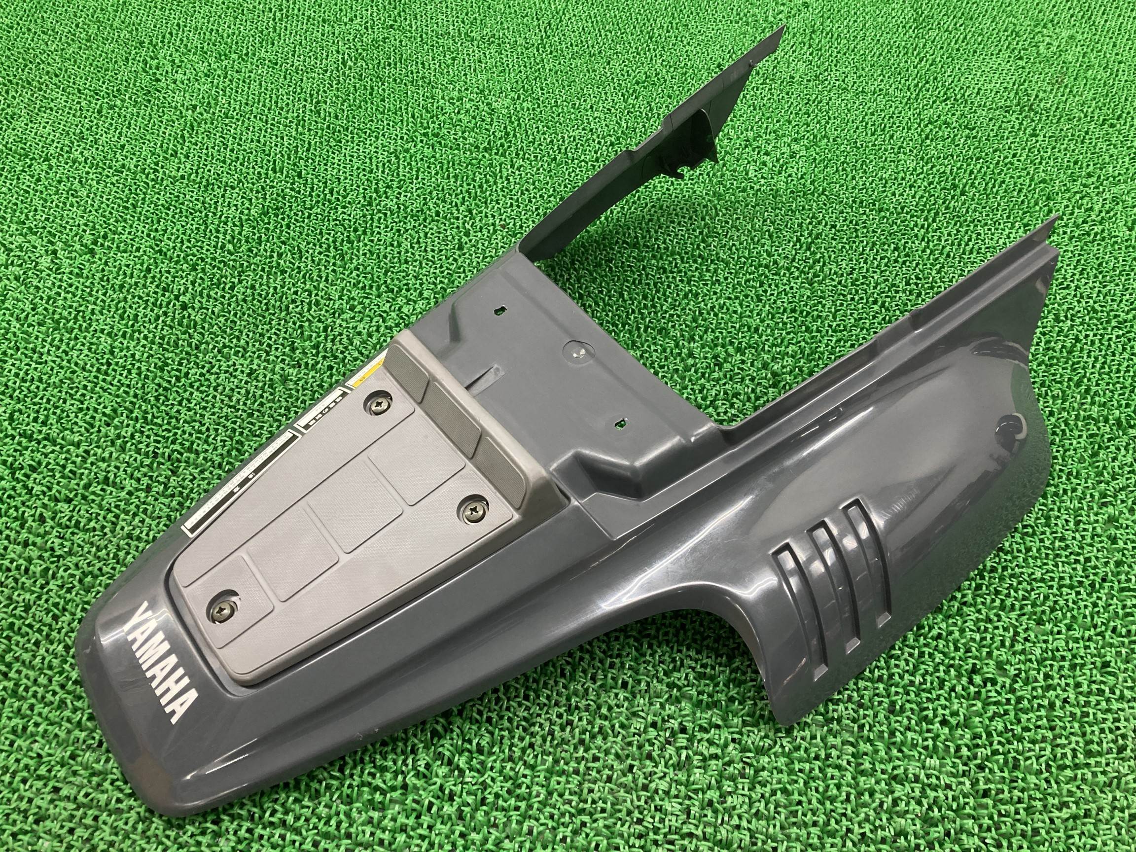 TW200 テールカウル グレー ヤマハ 純正 バイク 部品 DG07J シートカウル 割れ欠け無し ノーマル戻しに 車検 Genuine 【中古】 Ih|ティーエスパーツ 店