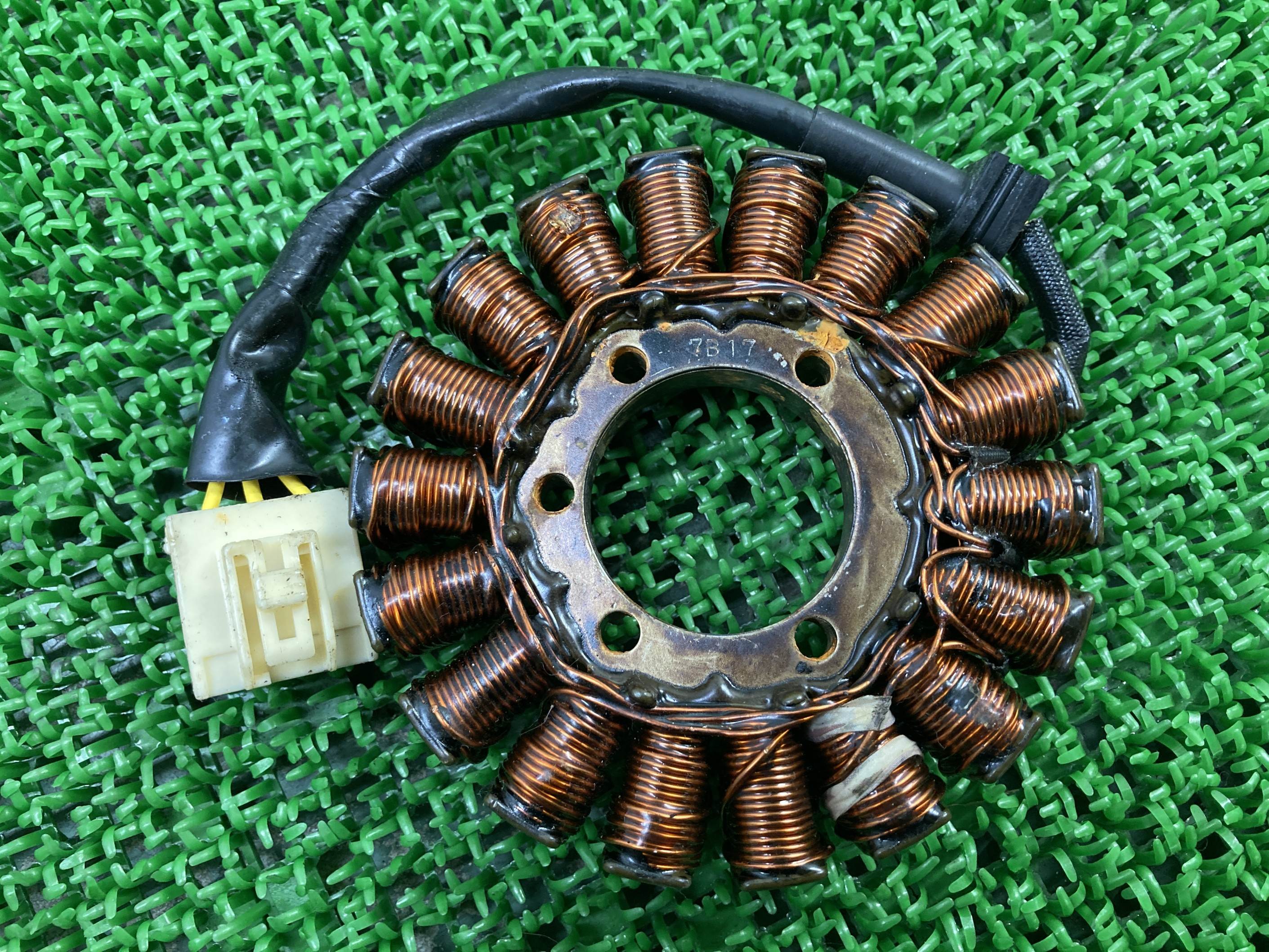 CBR1000RR ステーターコイル ホンダ 純正 バイク 部品 SC57 前期 ジェネレーターコイル ピックアップコイル コンディション良好 機能的問題なし 車検 Genuine 【中古】 Fm|ティーエスパーツ 店