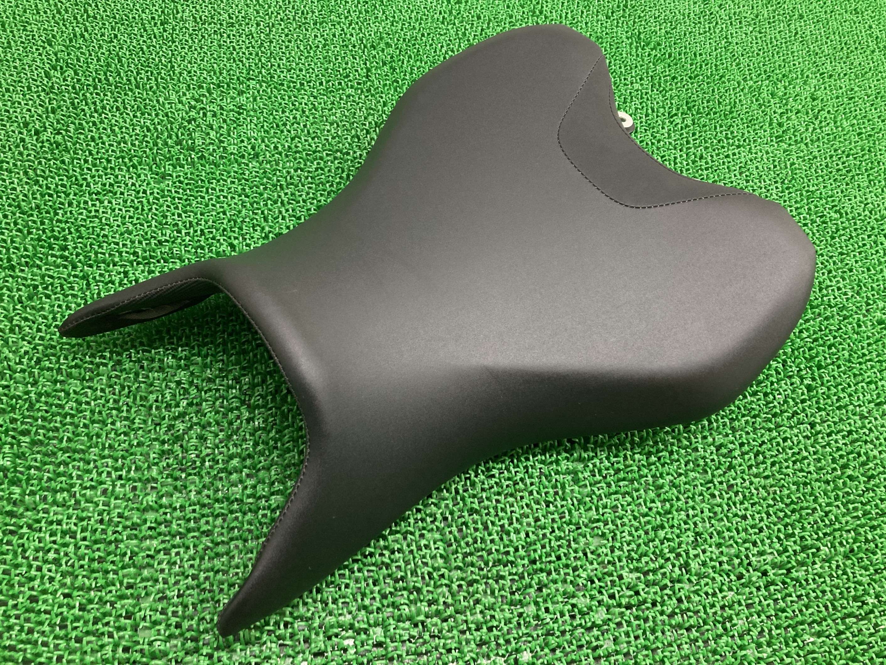 MT-07 フロントシート B4C ヤマハ 純正 バイク 部品 RM19J MT07 メインシート 綺麗 良品 車検 Genuine 【中古】 nU|ティーエスパーツ 店