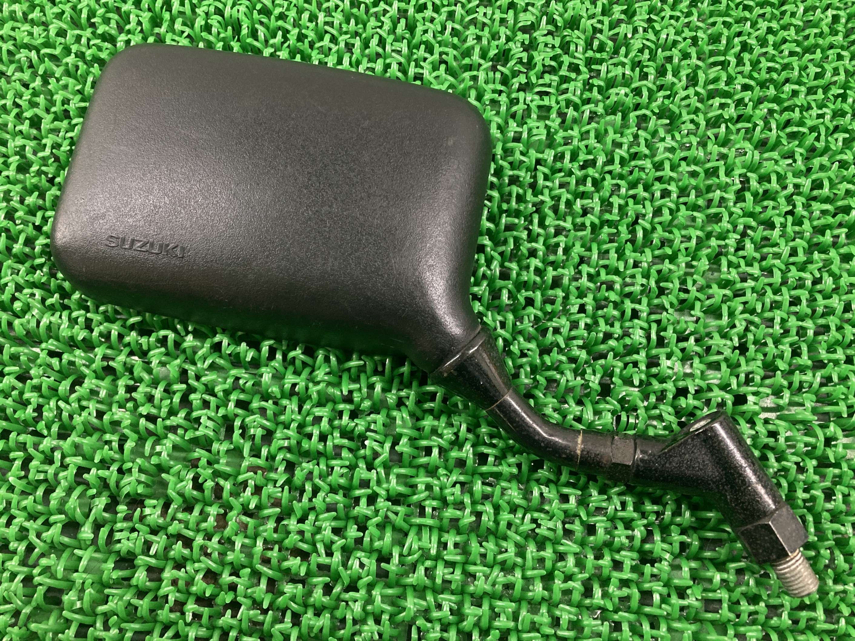 GSX1100Sカタナ ミラー 右 スズキ 純正 バイク 部品 GU76A 正10mm 刀 KATANA おすすめ品 割れ欠け無し 車検 Genuine 【中古】 jS