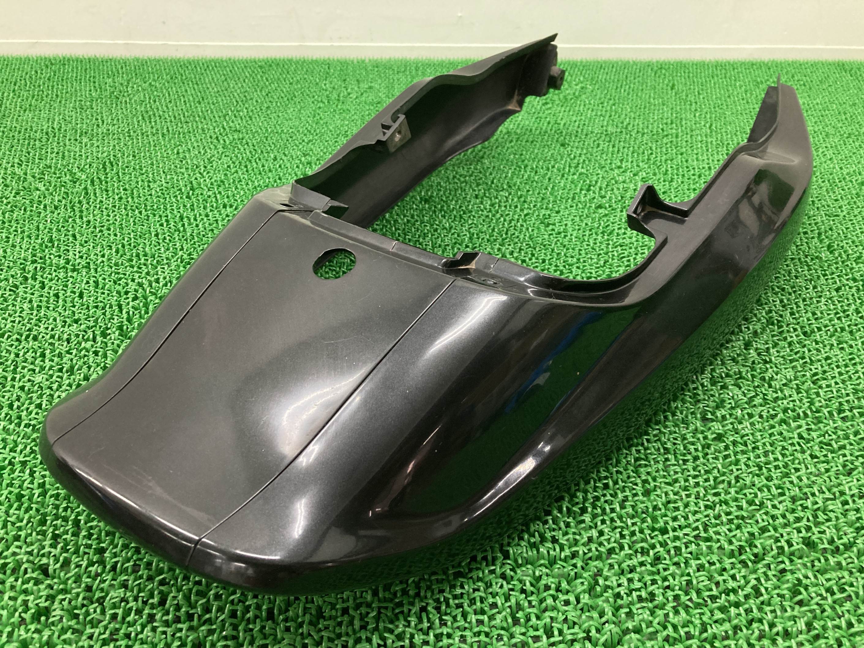 バリオス テールカウル 黒M 4090-1087/14090-1088/14090-1089 カワサキ 純正 バイク 部品 ZR250A 4090-1087 14090-1088 14090-1089 BALIUS シートカウル 車検 Genuine 【中古】 Ho