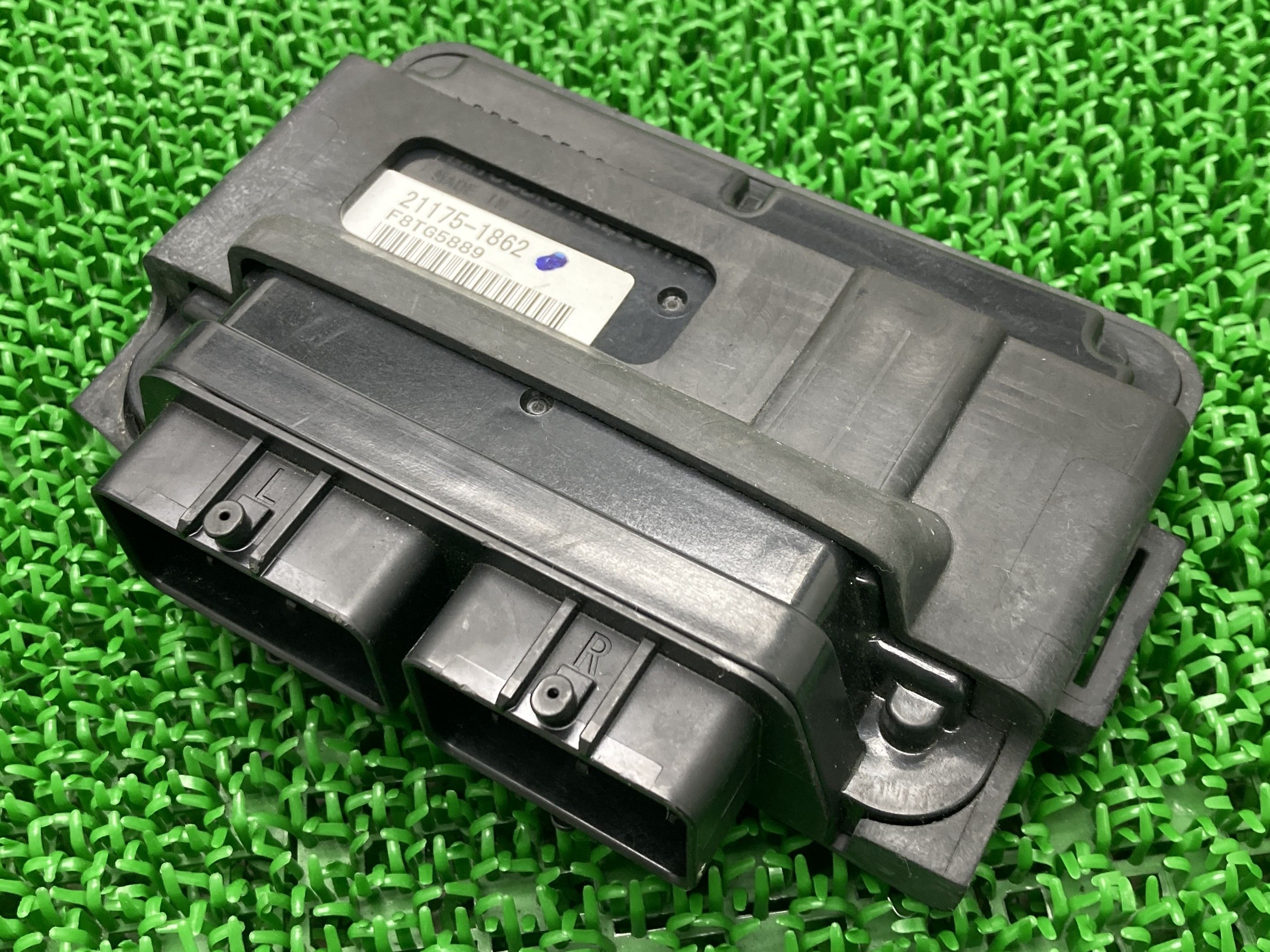 ZX-4R SE ECU カワサキ 純正 バイク 部品 ZX400P NINJA ニンジャ ZX-4RR ECM 車検 Genuine 【中古】 Xq｜ティーエスパーツ　店 27,936円