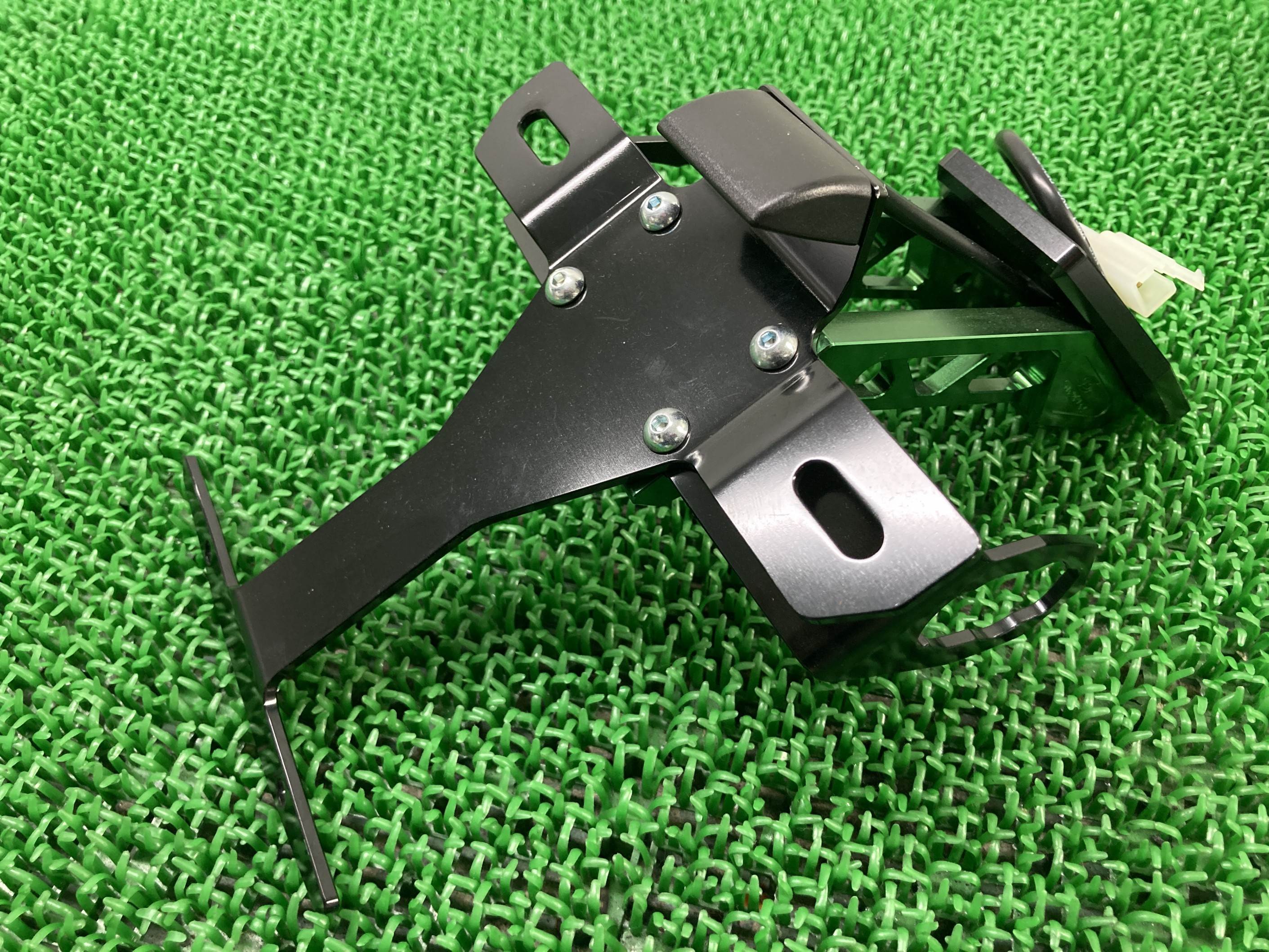 アクティブ製NINJA250 NINJA400 フェンダーレスキット EX250P EX250Y EX400G EX400L 社外 バイク 部品 EX400G EX400L EX250P EX250Y アルミビレットフェンダー カスタム素材に 【中古】 Hw|ティーエスパーツ 店