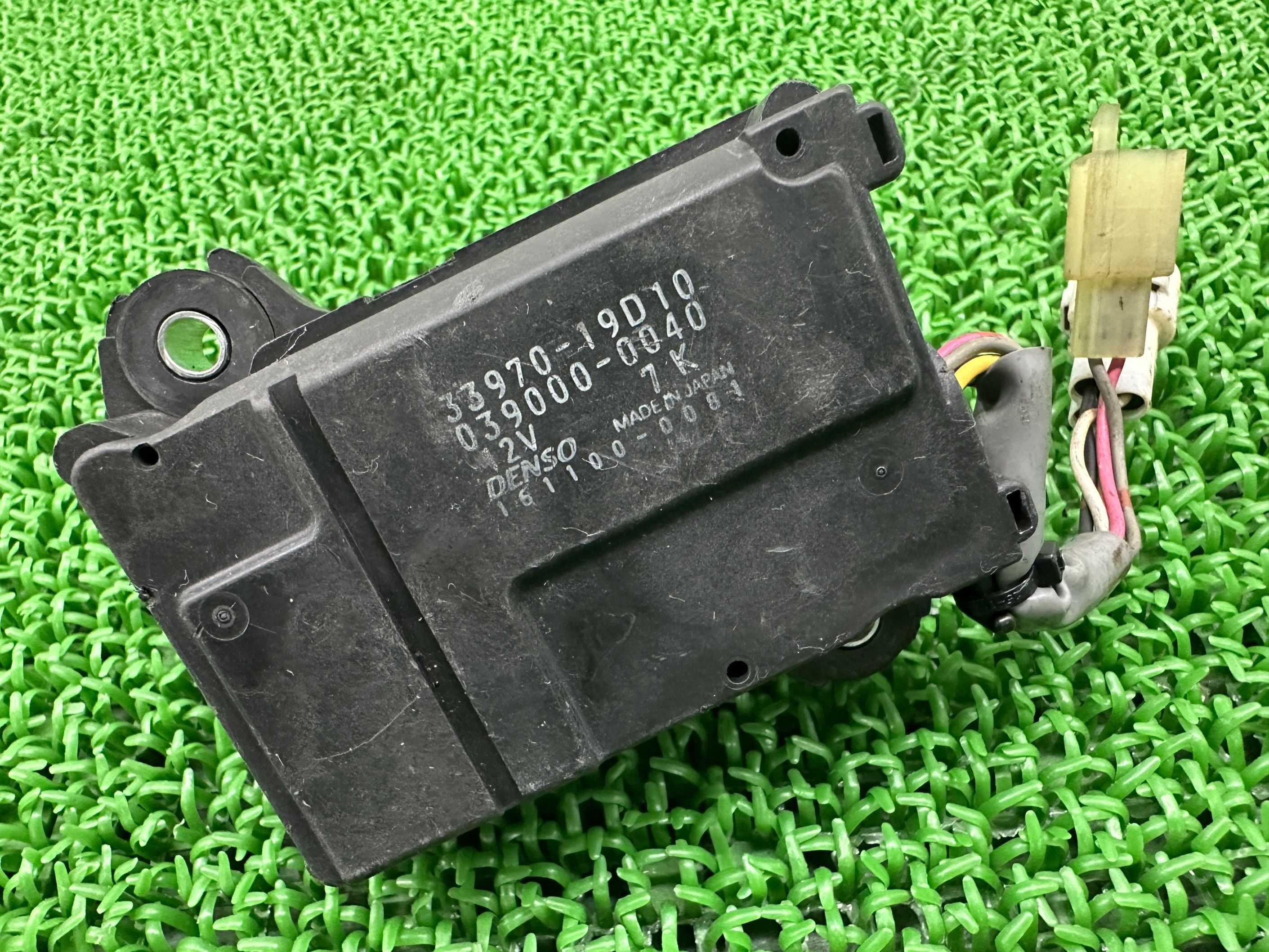 GSX-R1000 排気バルブモーター 33970-19D10 スズキ 純正 バイク 部品 GT74A エキゾーストコントローラー 排気デバイス サーボモーター 機能的問題なし 車検 Genuine 【中古】 Pl|ティーエスパーツ 店