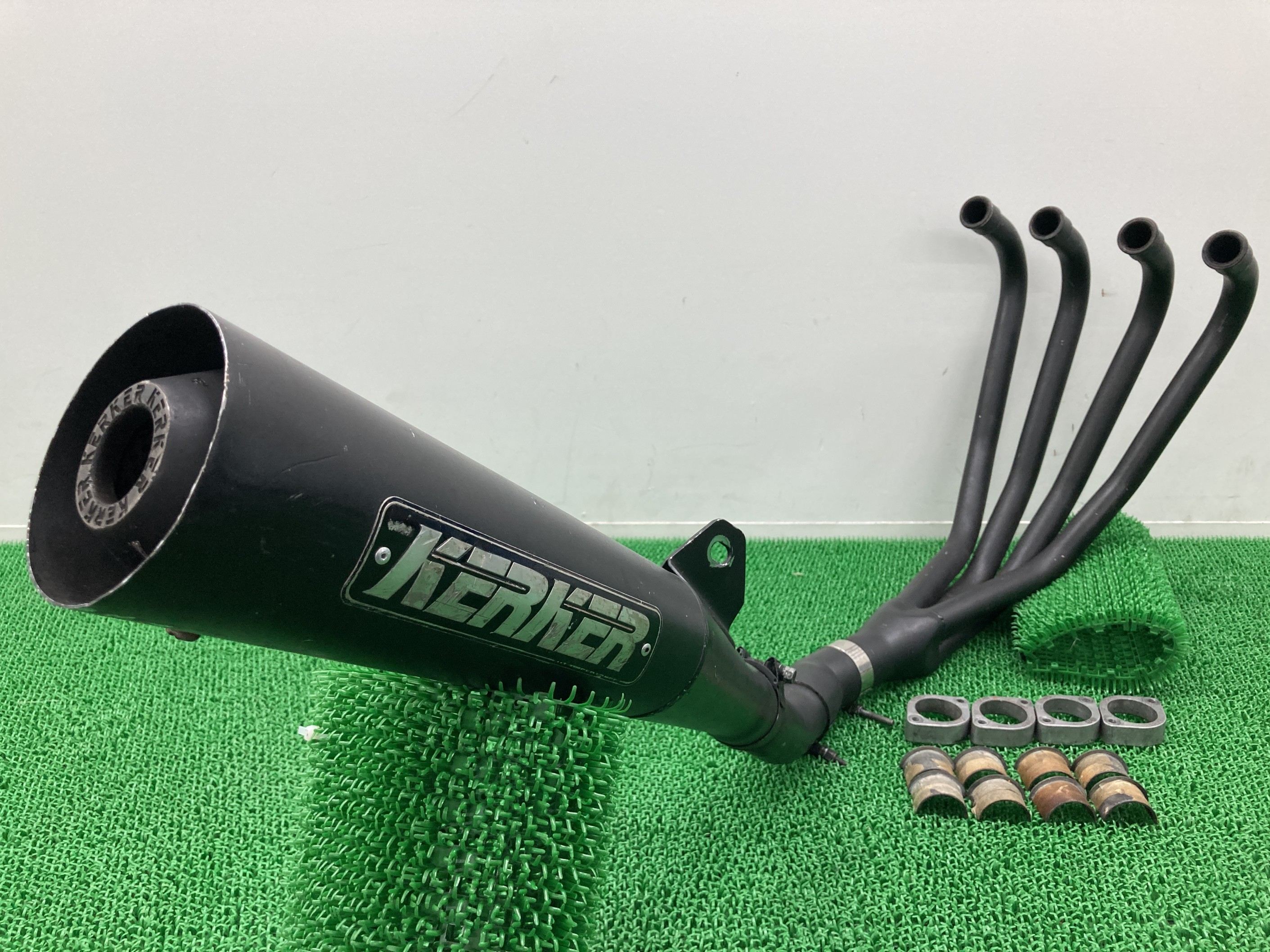 KERKER製GPZ400F マフラー 027-1601 社外 バイク 部品 ZX400A カーカー メガホンマフラー スチール フランジ 割りカラー付き カスタム素材に 品薄 【中古】 Og｜ティーエスパーツ　店