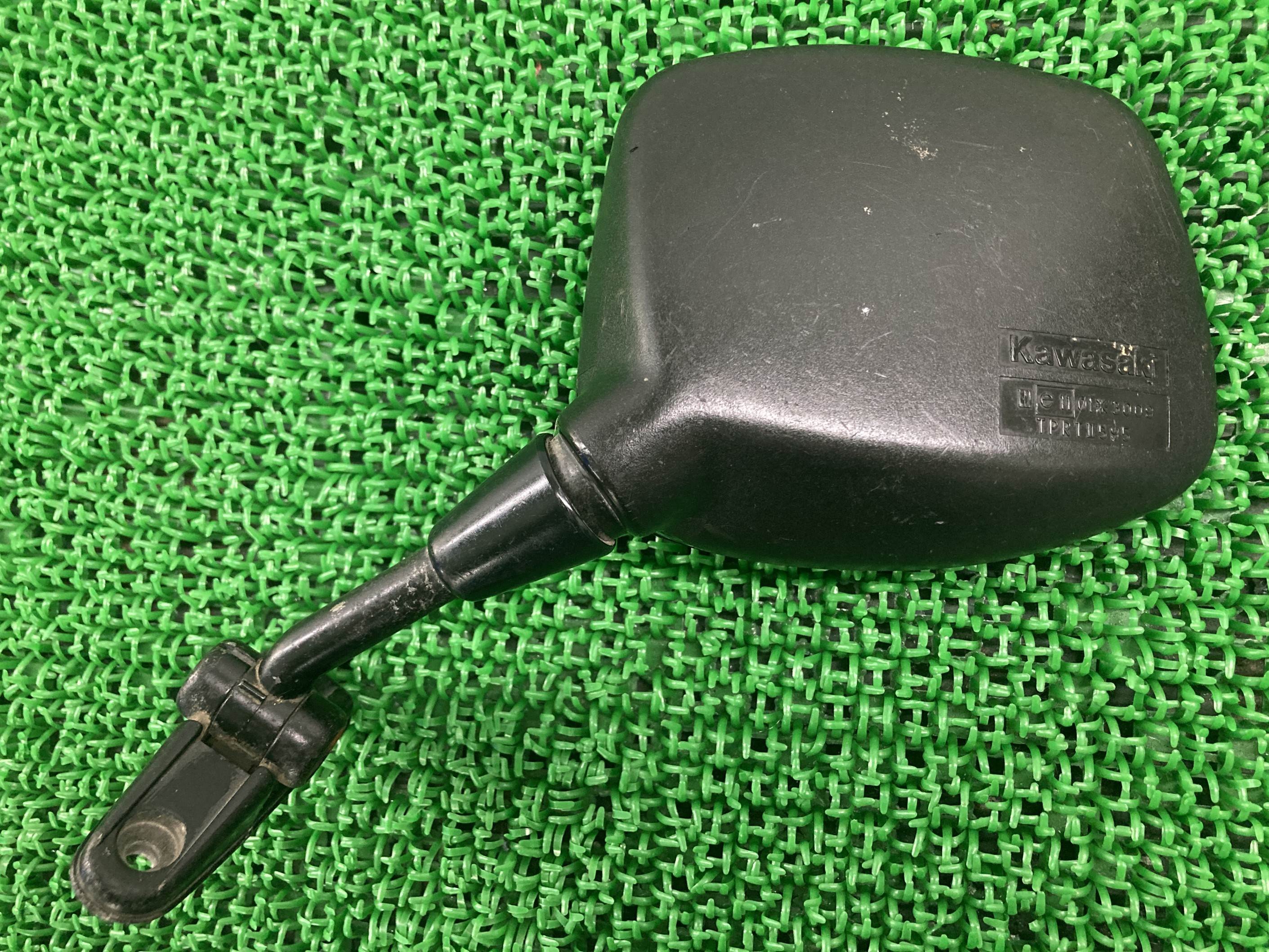 GPZ400F ミラー 左 3009 カワサキ 純正 バイク 部品 ZX400A GPZ750 GPZ1100 750F 1100 ペイント素材に 割れ欠け無し 安心ノーマル 即日発送 車検 Genuine 【中古】 hL|ティーエスパーツ 店