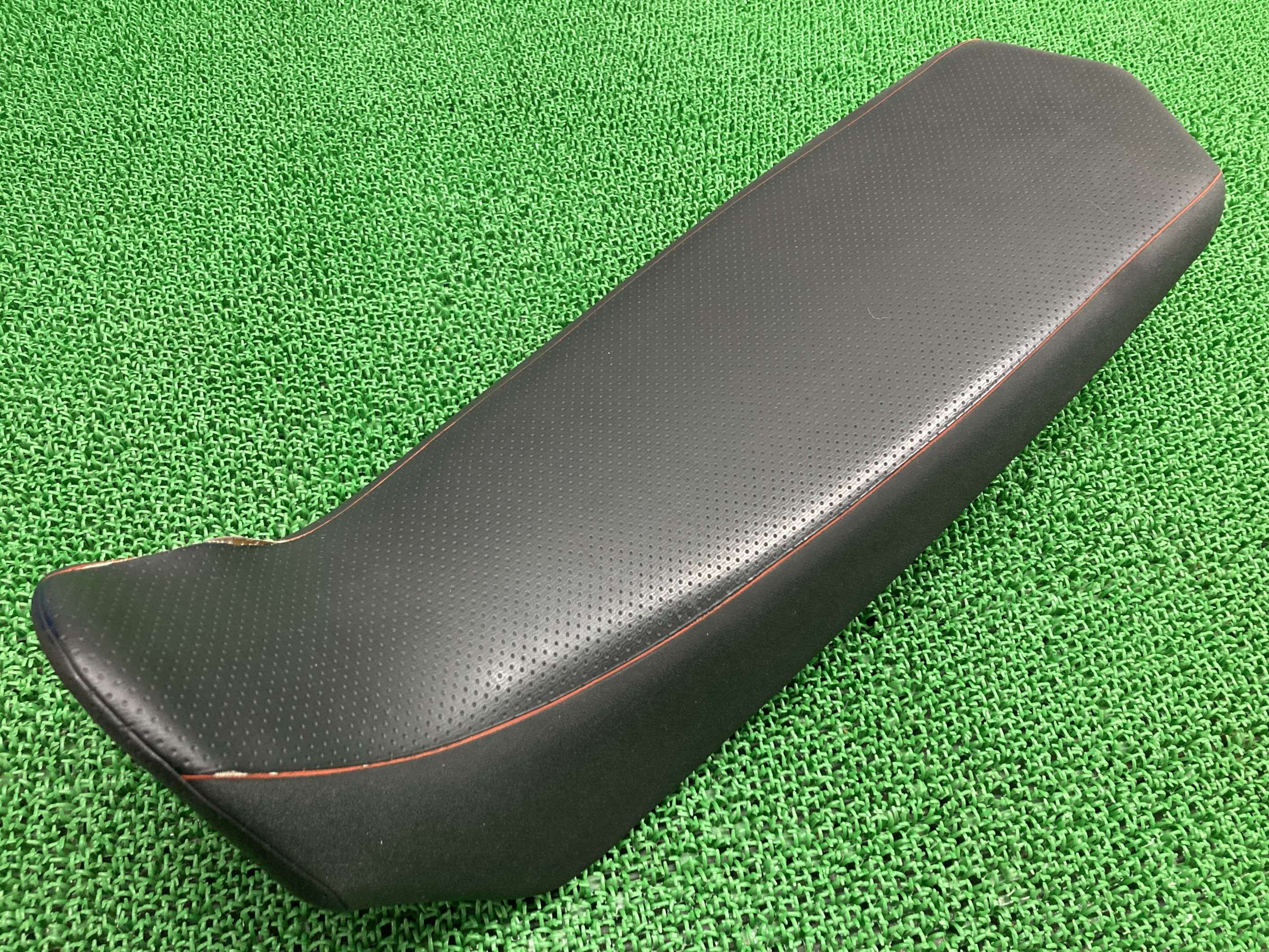 セロー250 シート 3C5 ヤマハ 純正 バイク 部品 DG31J SEROW250 ファイナルエディション 修復素材や張り替えベースに 車検 Genuine 【中古】 Ws｜ティーエスパーツ　店