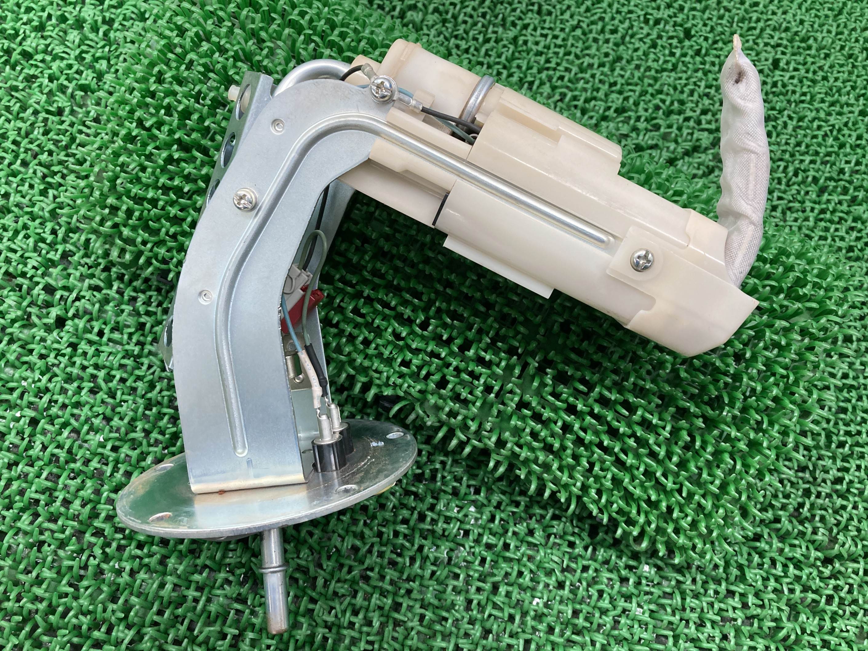 Vストローム250 フューエルポンプ 48H スズキ 純正 バイク 部品 DS11A フューエルセンサー 燃料ポンプ 機能的問題なし 車検 Genuine GSR250 GSX250R 【中古】 hI｜ティーエスパーツ　店