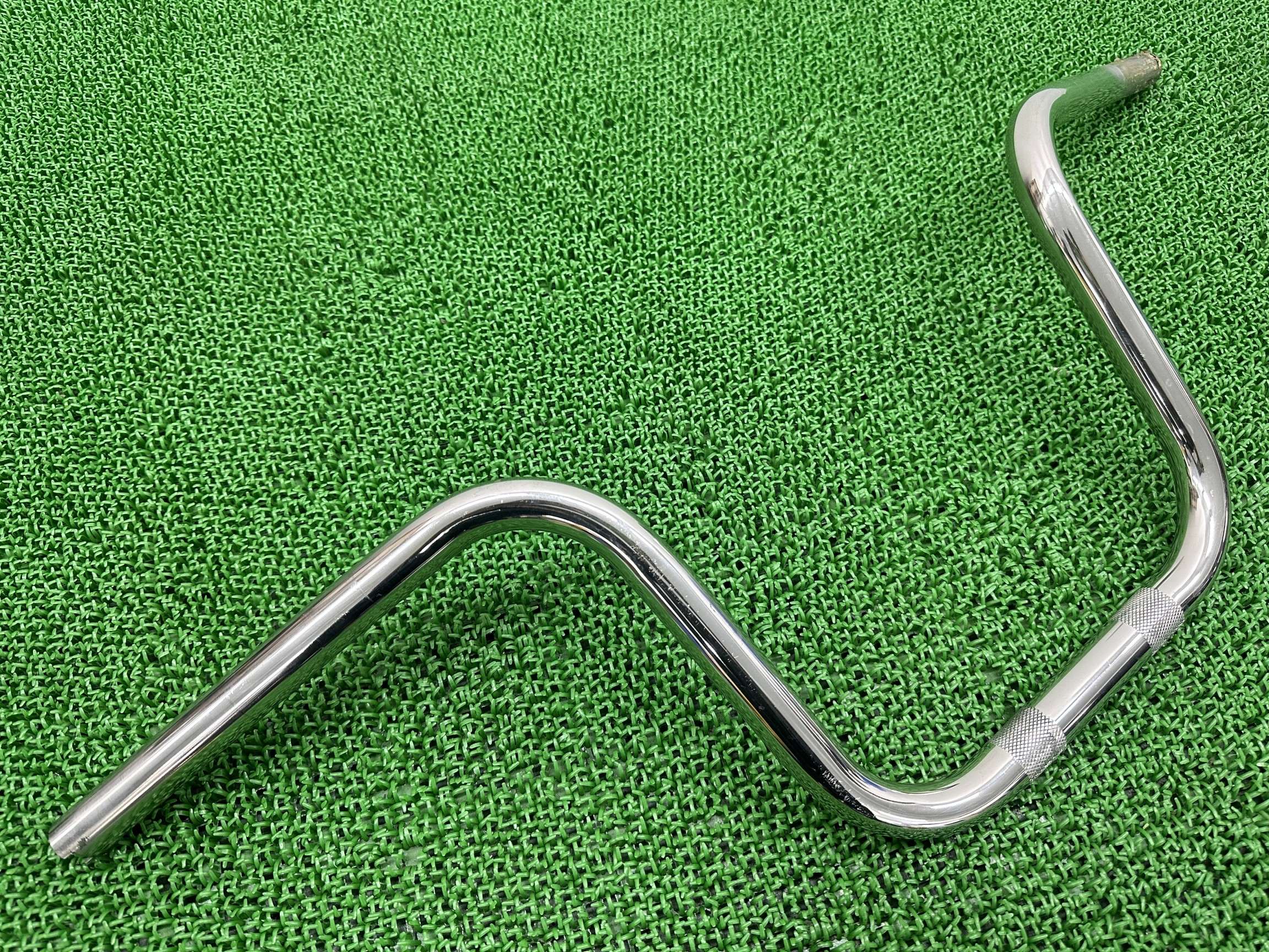 ハンドル ハーレー 純正 バイク 部品 オプション 10インチナローエイプハンガーハンドル 幅840mm 電子スロットル対応 曲がり無し ソフテイルに 車検 Genuine 【中古】 lP|ティーエスパーツ 店
