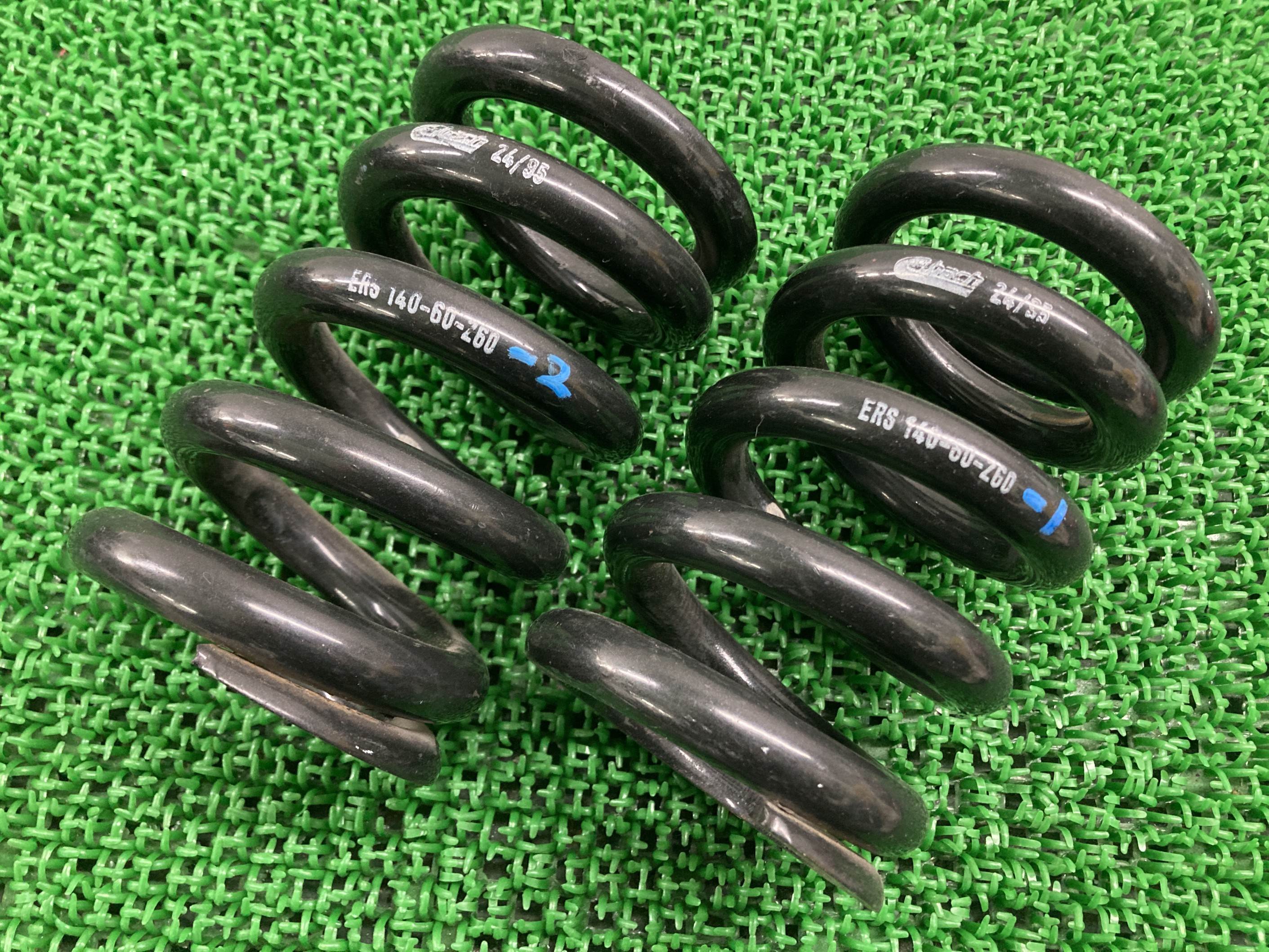 アイバッハ製 サスペンションスプリング 左右 ERS-140-60-260 社外 バイク 部品 Eibach ポルシェ GT-R レース 曲がり無し 即日発送 【中古】 Te|ティーエスパーツ 店