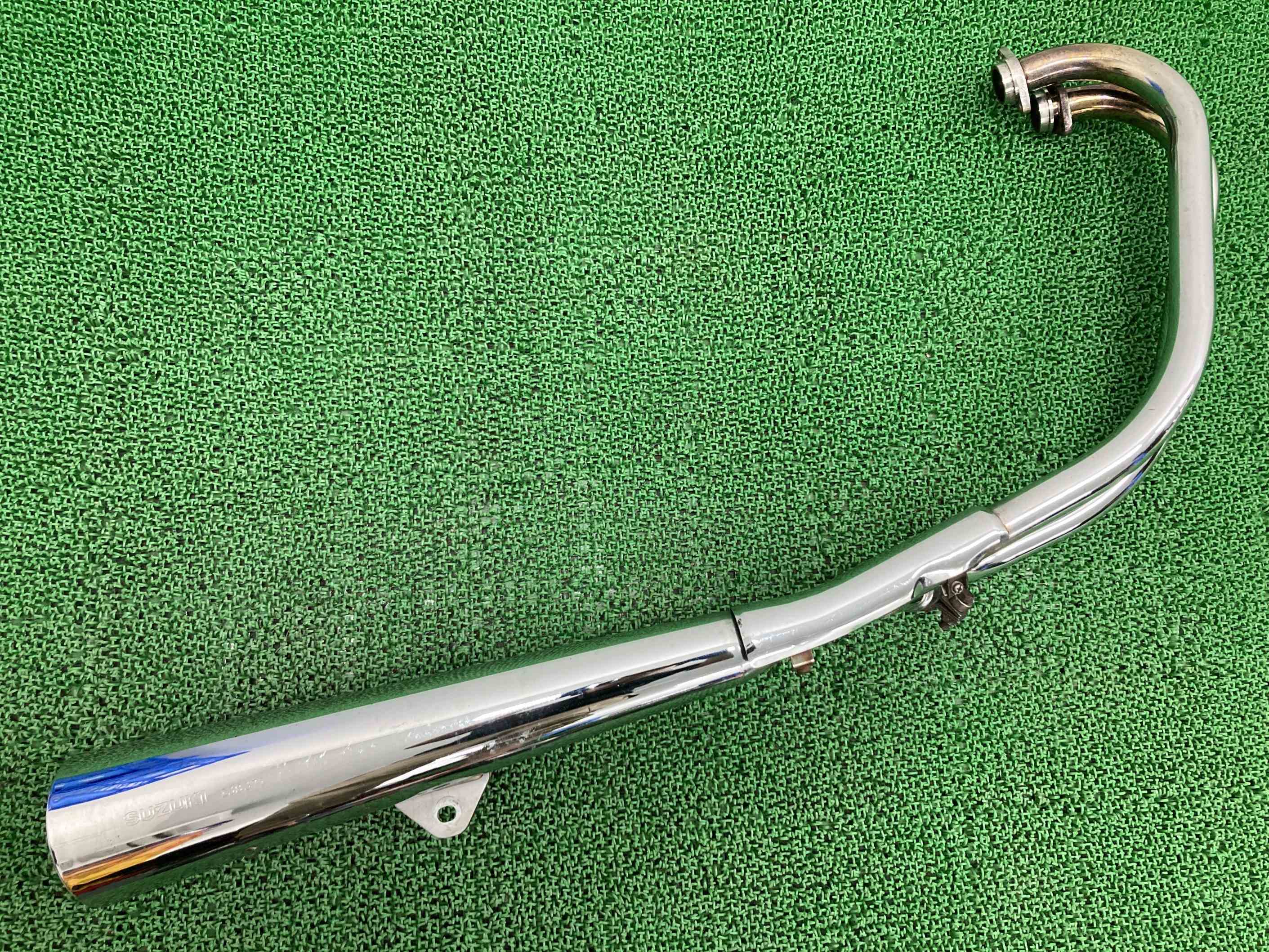 ボルティー マフラー 3837 スズキ 純正 バイク 部品 NJ47A フルエキ コケキズ無し 凹み無し 車検 Genuine 【中古】 Cc｜ティーエスパーツ　店
