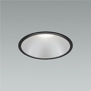 AD52907＜br /＞LEDベースダウンライト 埋込穴φ150＜br /＞100-242V対応 電源一体型 シルバーコーン＜br /＞2500lmクラス FHT32W×2相当＜br /＞55°配光 非調光タイプ 白色＜br /＞コイズミ照明 施設照明