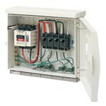 BEF33034R5KN＜br /＞Panasonic 電設資材 ケースブレーカ 用途別＜br /＞屋外用（防雨形）IP43 単体露出工事用＜br /＞分岐ブレーカ＋コンセント付＜br /＞EF-R型 極数素子数3P2E 定格電流30A