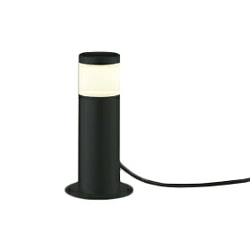 AU51434エクステリア LEDガーデンライト ローポール 天面遮光タイプ スタンドタイプ白熱球60W相当 電球色 非調光 防雨型 差込プラグ付コイズミ照明 照明器具 庭 入口 エントランス 玄関 植込 屋外用 ポール灯｜タカラShop 店