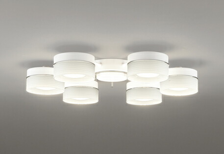 OC257171LR<br />LEDシャンデリア 8畳用 R15高演色 クラス2<br />電球色 非調光 電気工事不要<br />オーデリック 照明器具 天井照明 リビング向け 【~8畳】